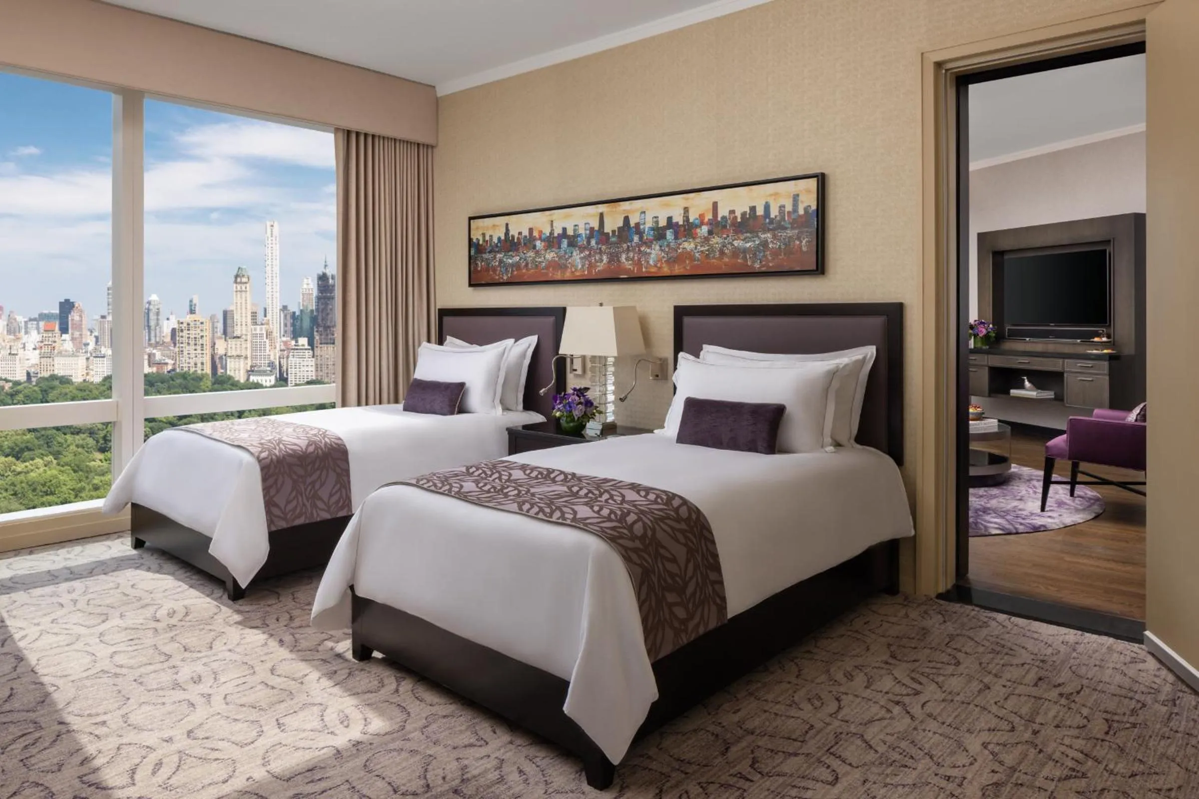Property building, Bed in Mandarin Oriental, New York