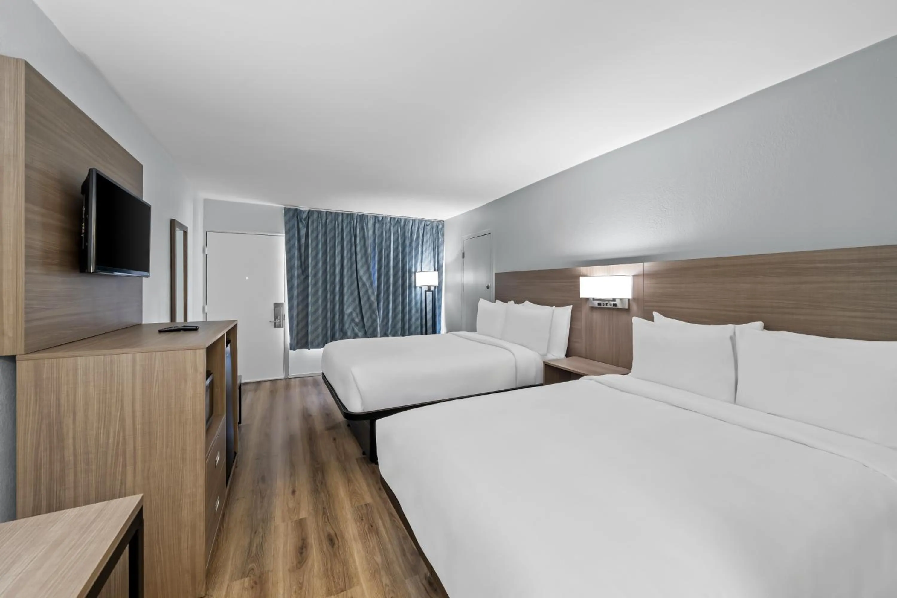 Bed in Econo Lodge Daytona Beach - Speedway