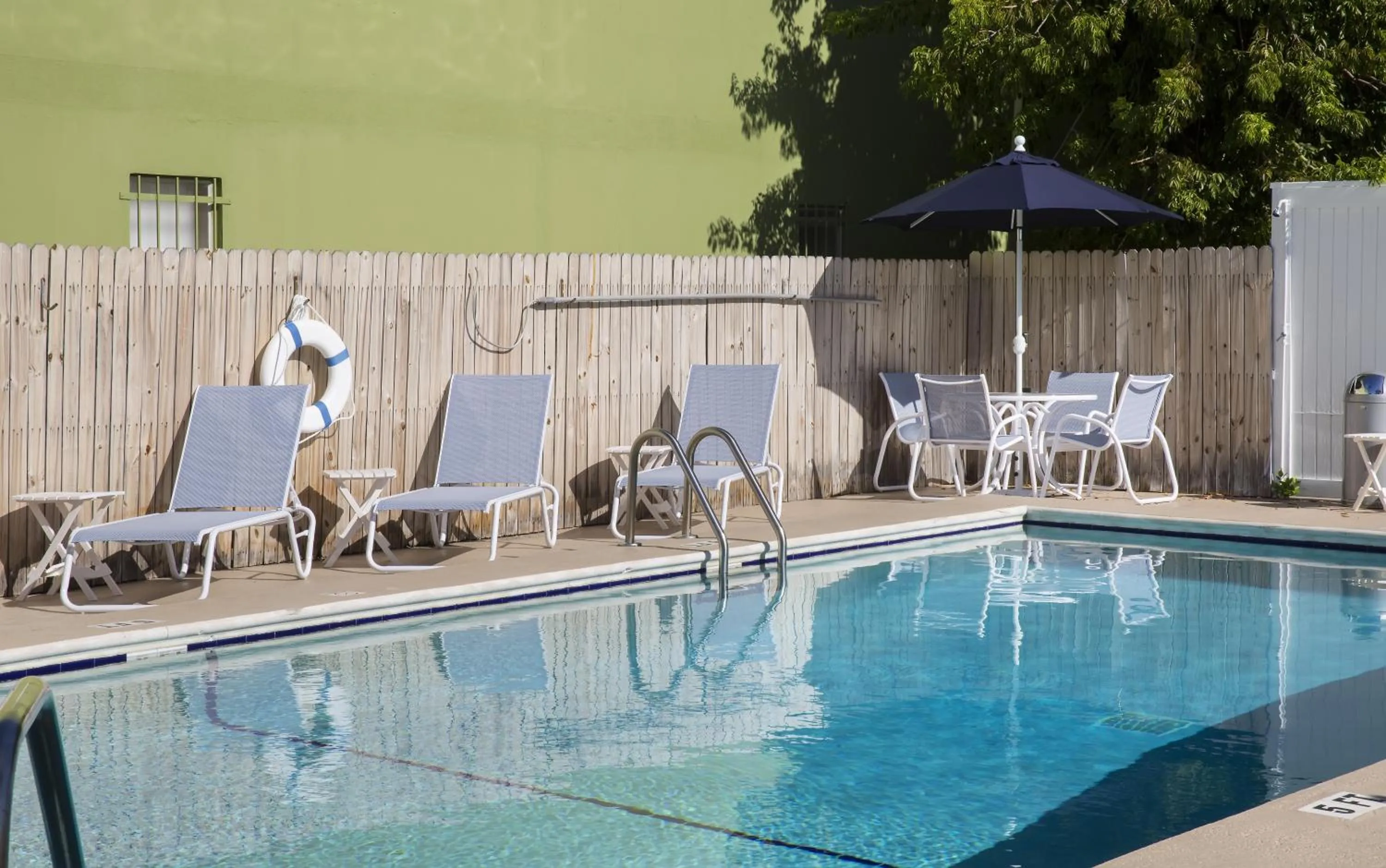 Facade/entrance in Southwinds Motel