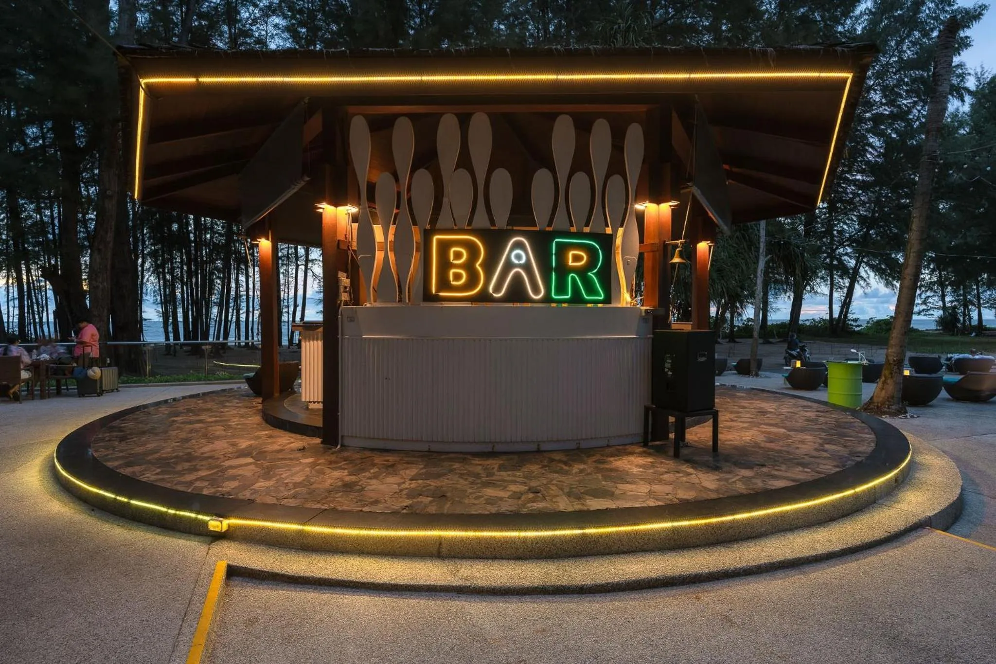 Restaurant/places to eat in Splash Beach Resort Phuket, Family-Friendly Beachfront Water Park Resort