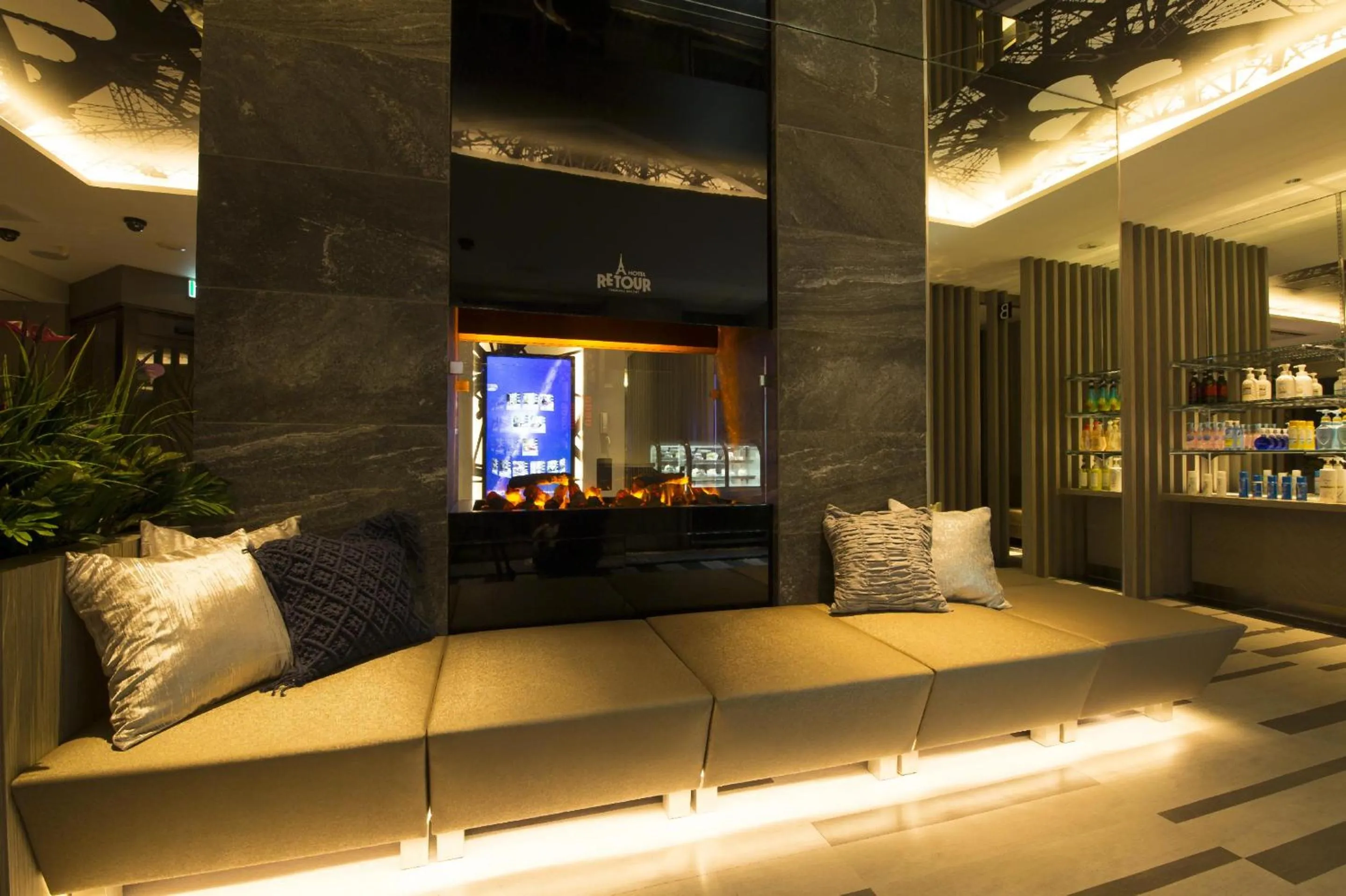 Lobby or reception in ルトゥール難波 RetourNANBA 男塾ホテルグループ