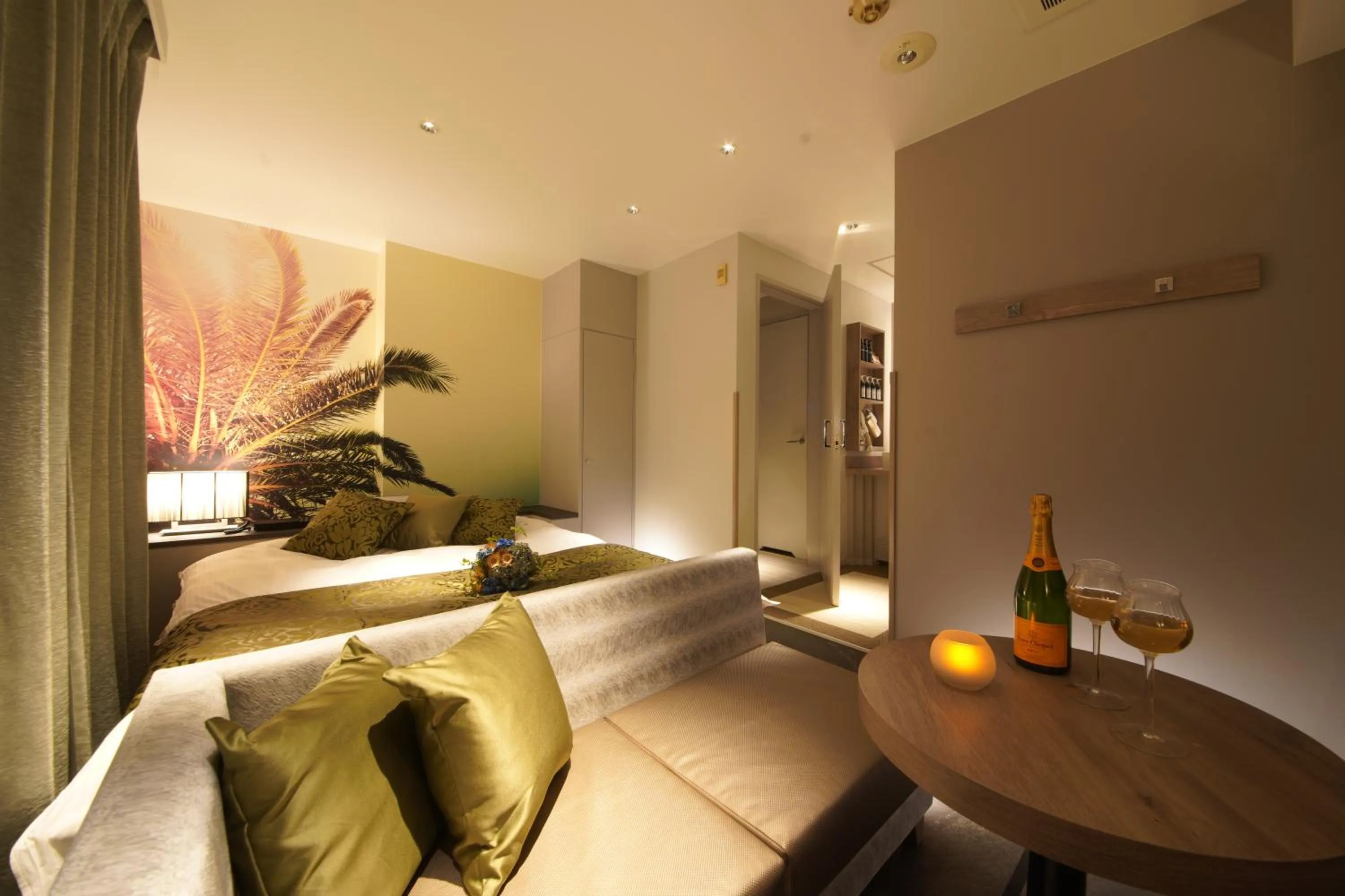 Photo of the whole room in ルトゥール難波 RetourNANBA 男塾ホテルグループ