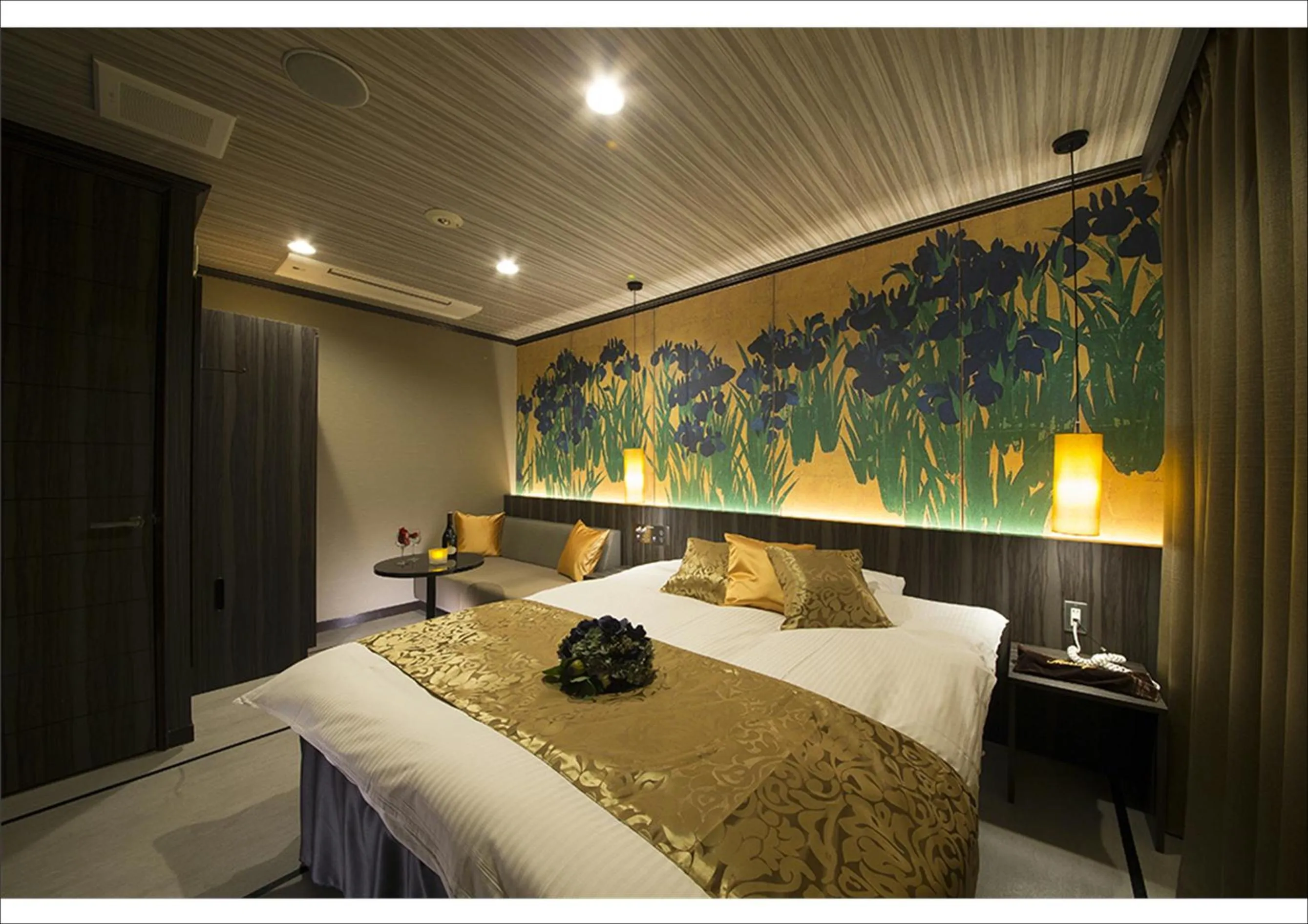 Photo of the whole room, Bed in ルトゥール難波 RetourNANBA 男塾ホテルグループ