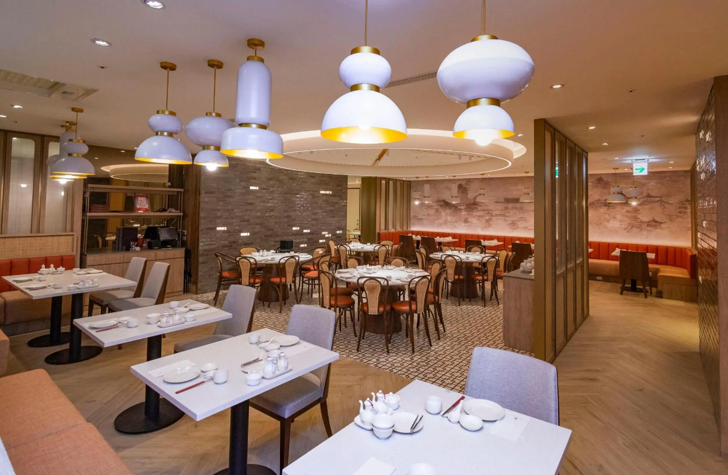 Restaurant/places to eat in Grand Hi Lai Hotel