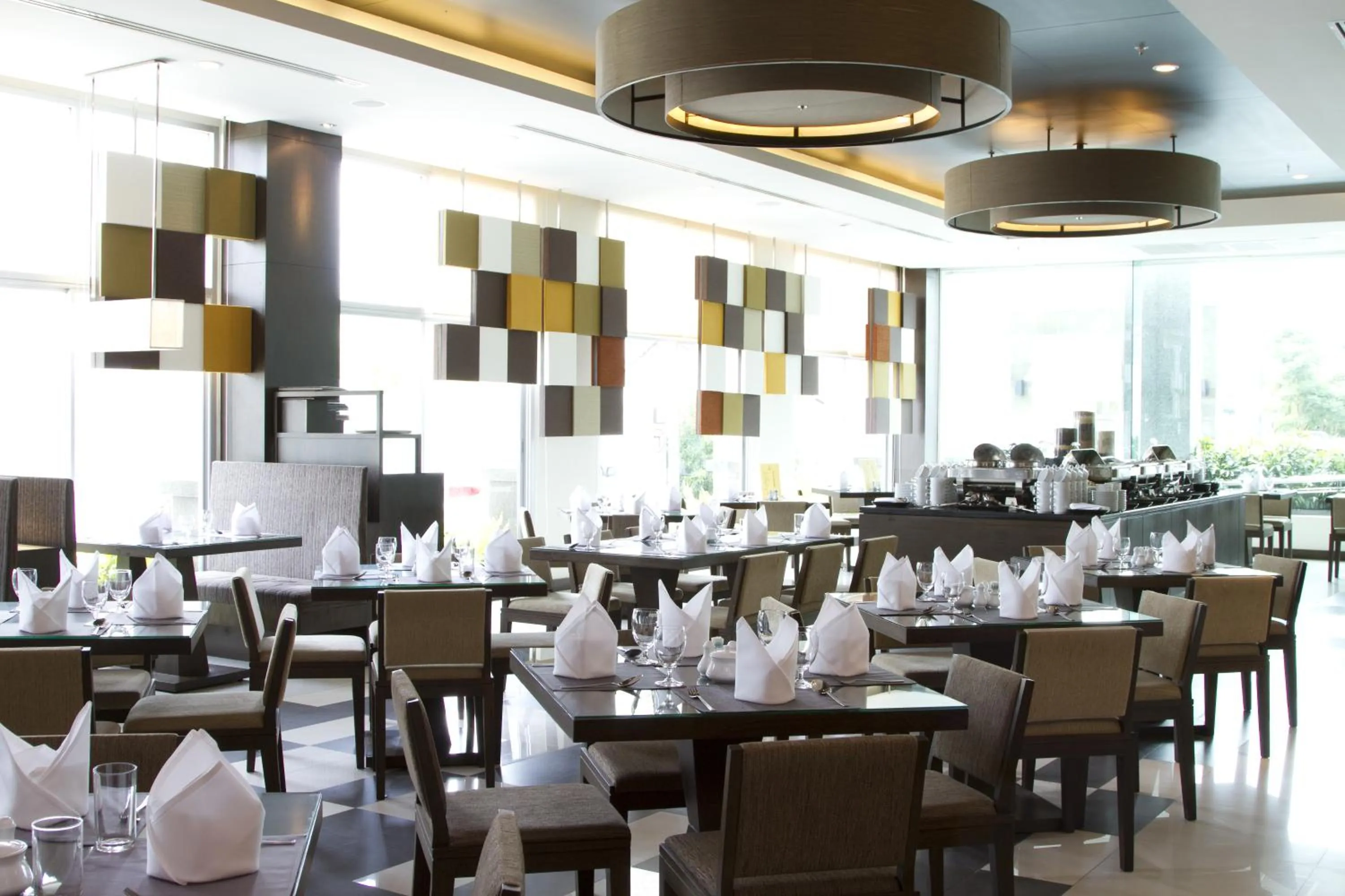 Restaurant/places to eat in Kantary Hotel Ayutthaya