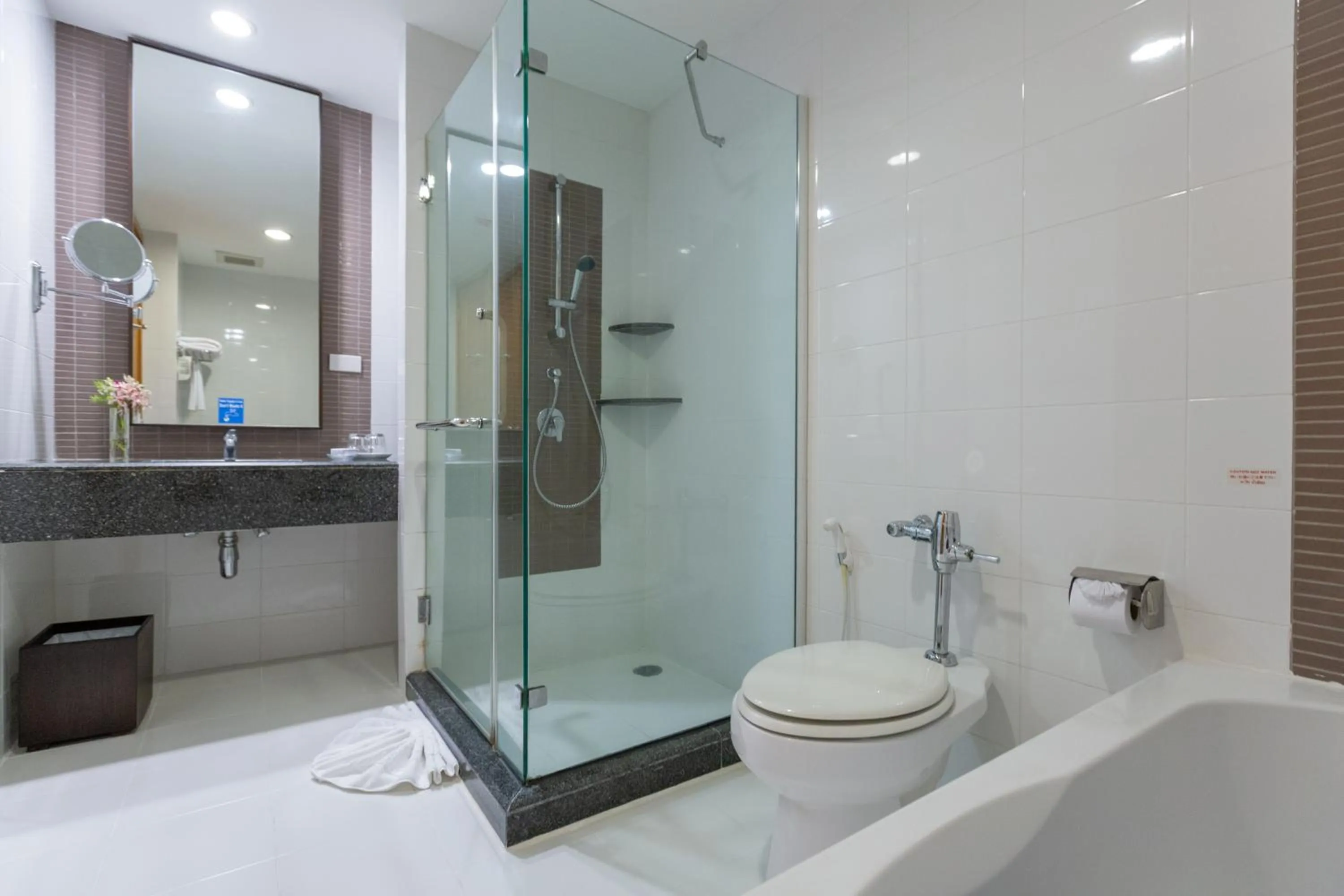 Shower in Kantary Hotel Ayutthaya