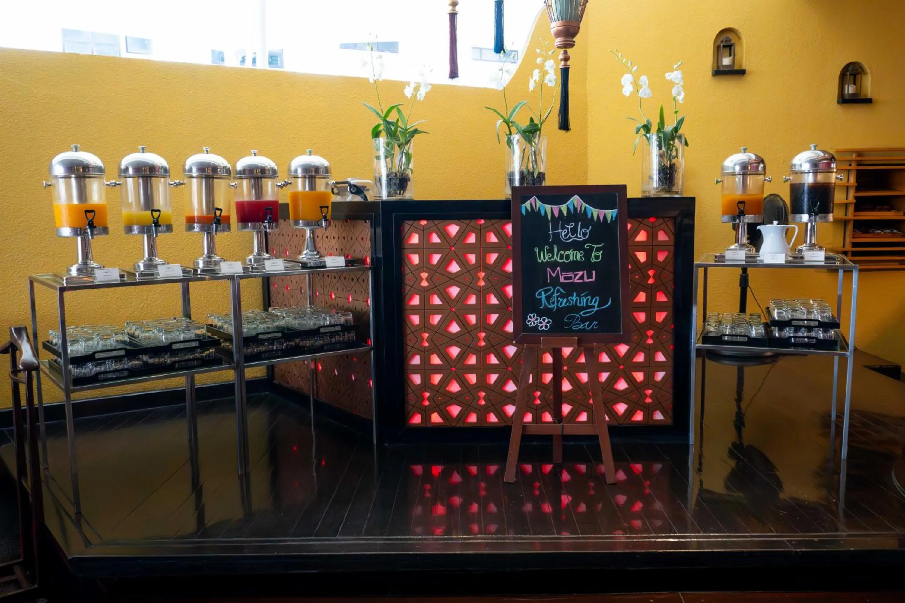 Restaurant/places to eat in Tower Club at lebua