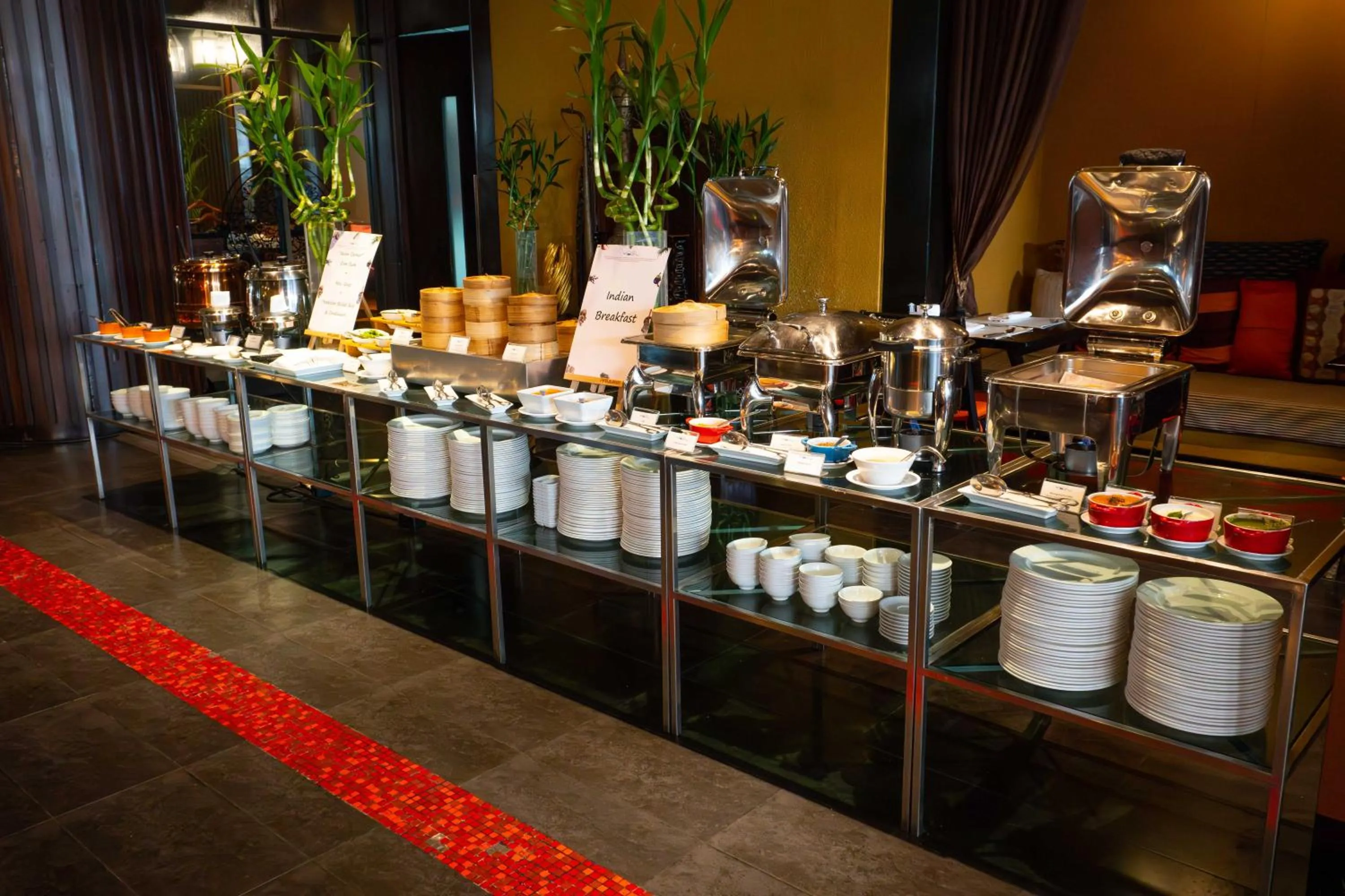 Restaurant/places to eat in Tower Club at lebua