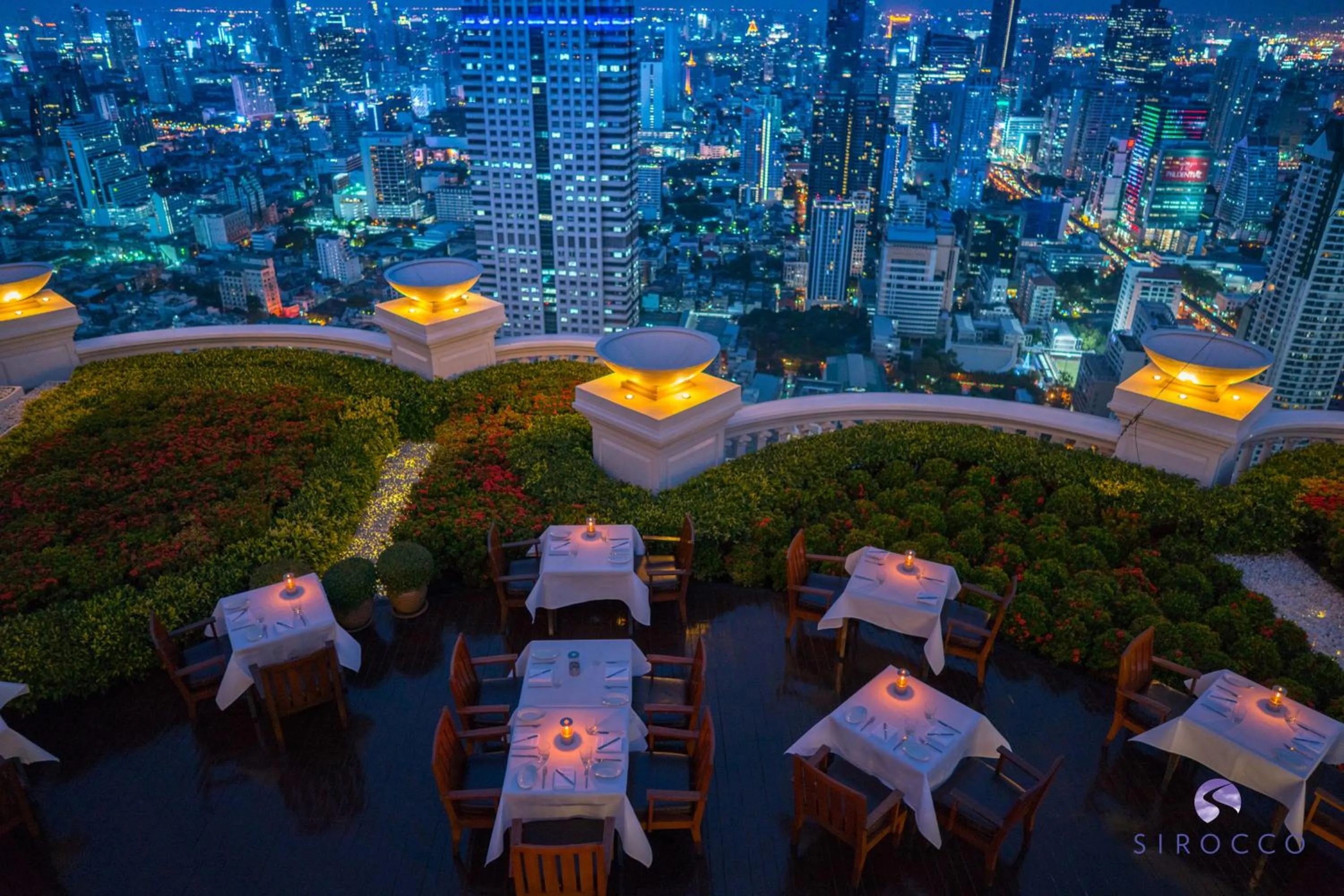 Restaurant/places to eat in Tower Club at lebua