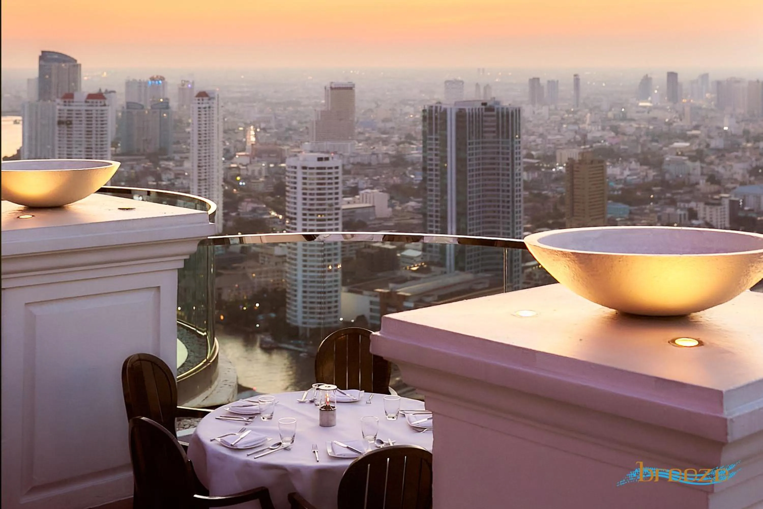 Restaurant/places to eat in Tower Club at lebua