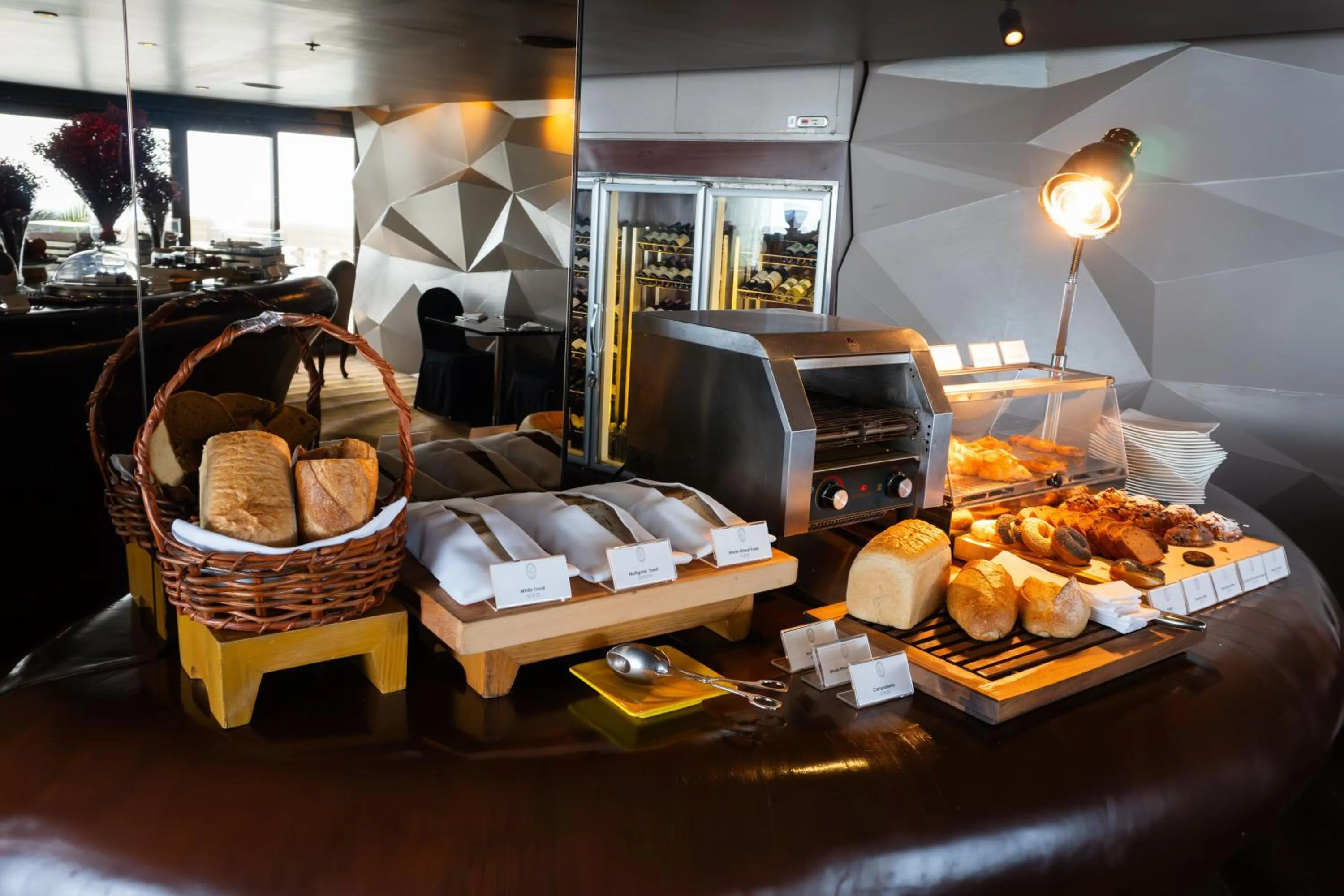 Lounge or bar in Tower Club at lebua