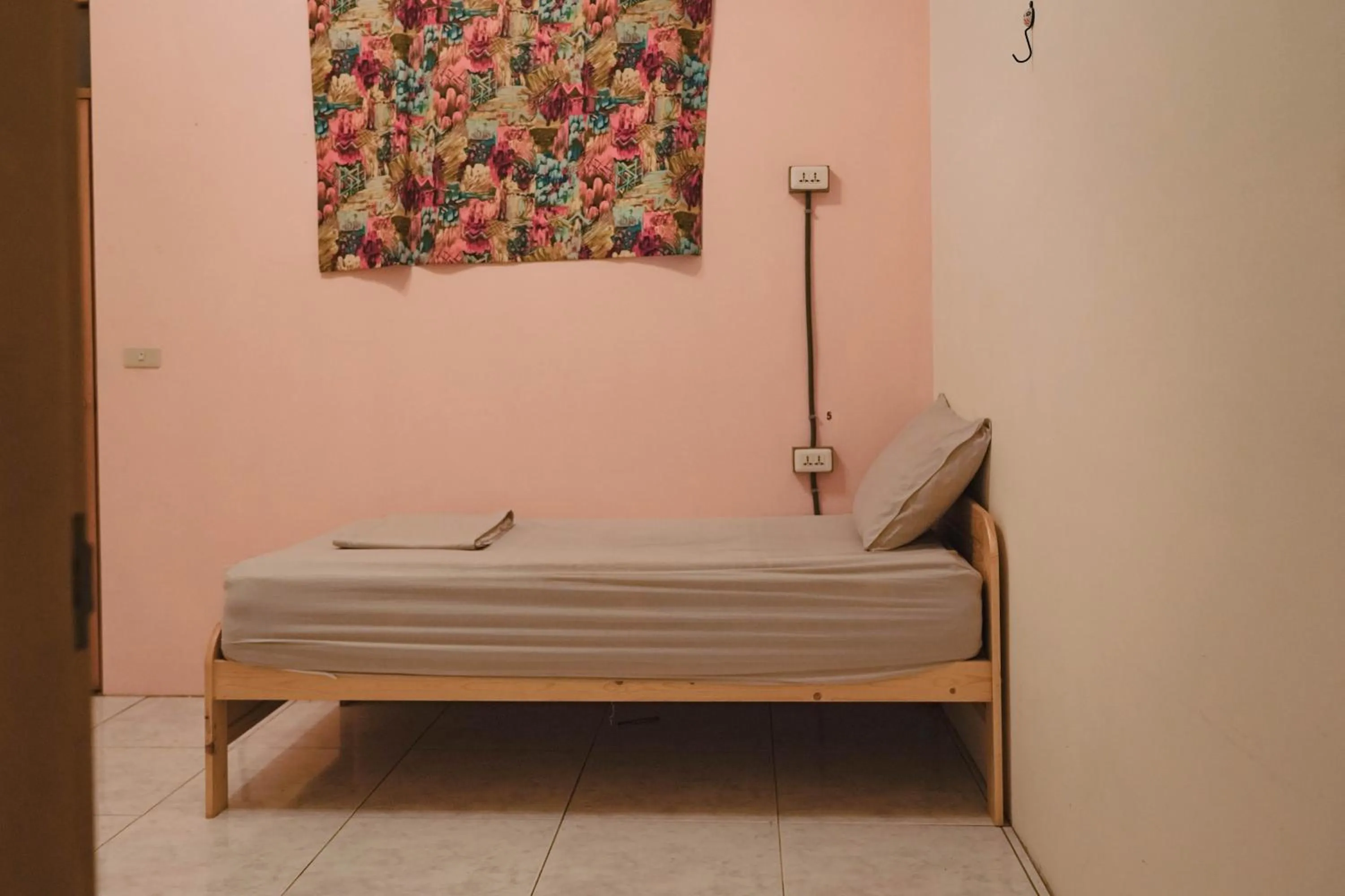 Dulan The Travel Bug Bistro Inn