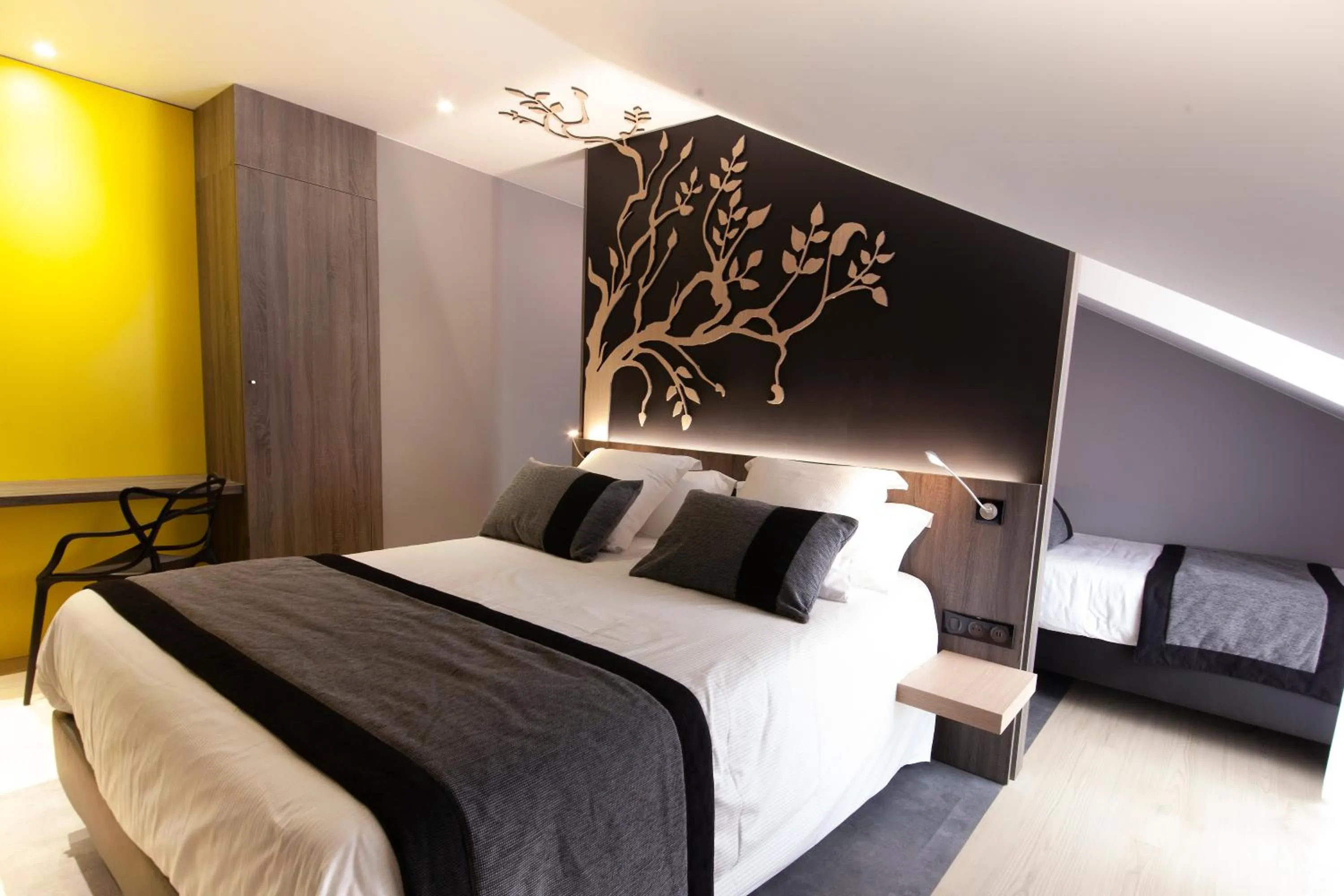 Photo of the whole room, Bed in Quality Hotel Clermont Kennedy