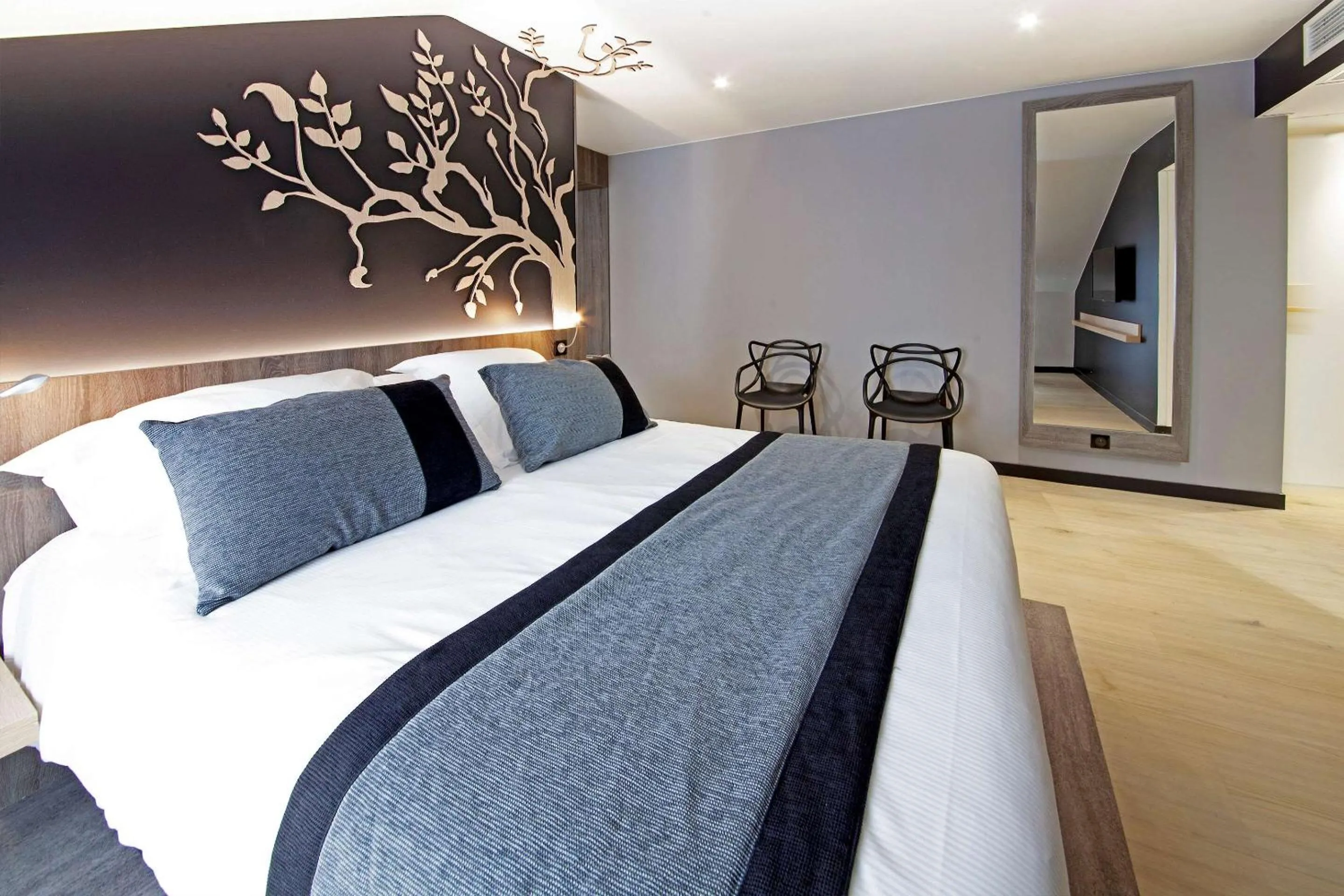 Photo of the whole room, Bed in Quality Hotel Clermont Kennedy