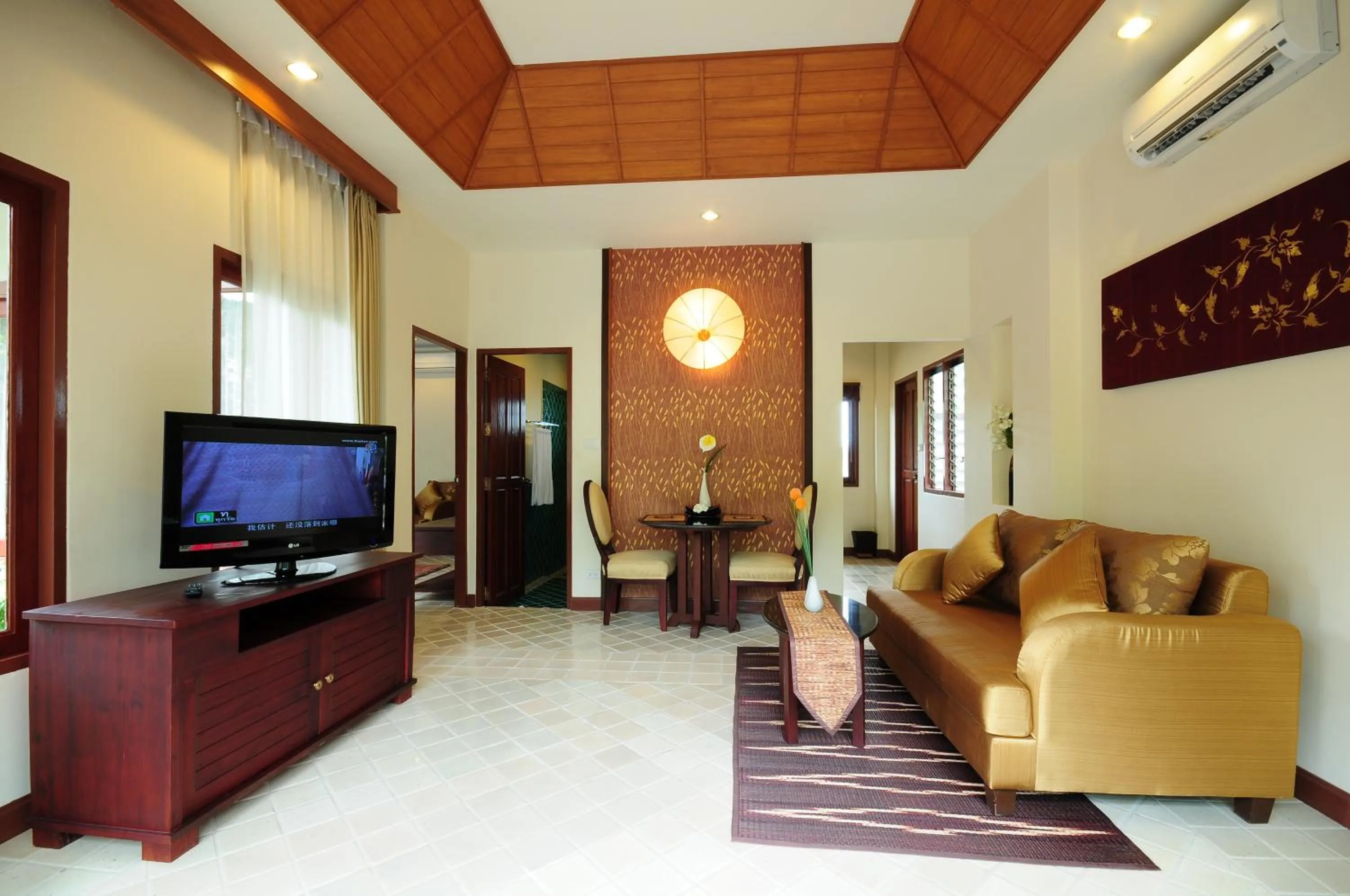 TV and multimedia in Bhumlapa Garden Resort