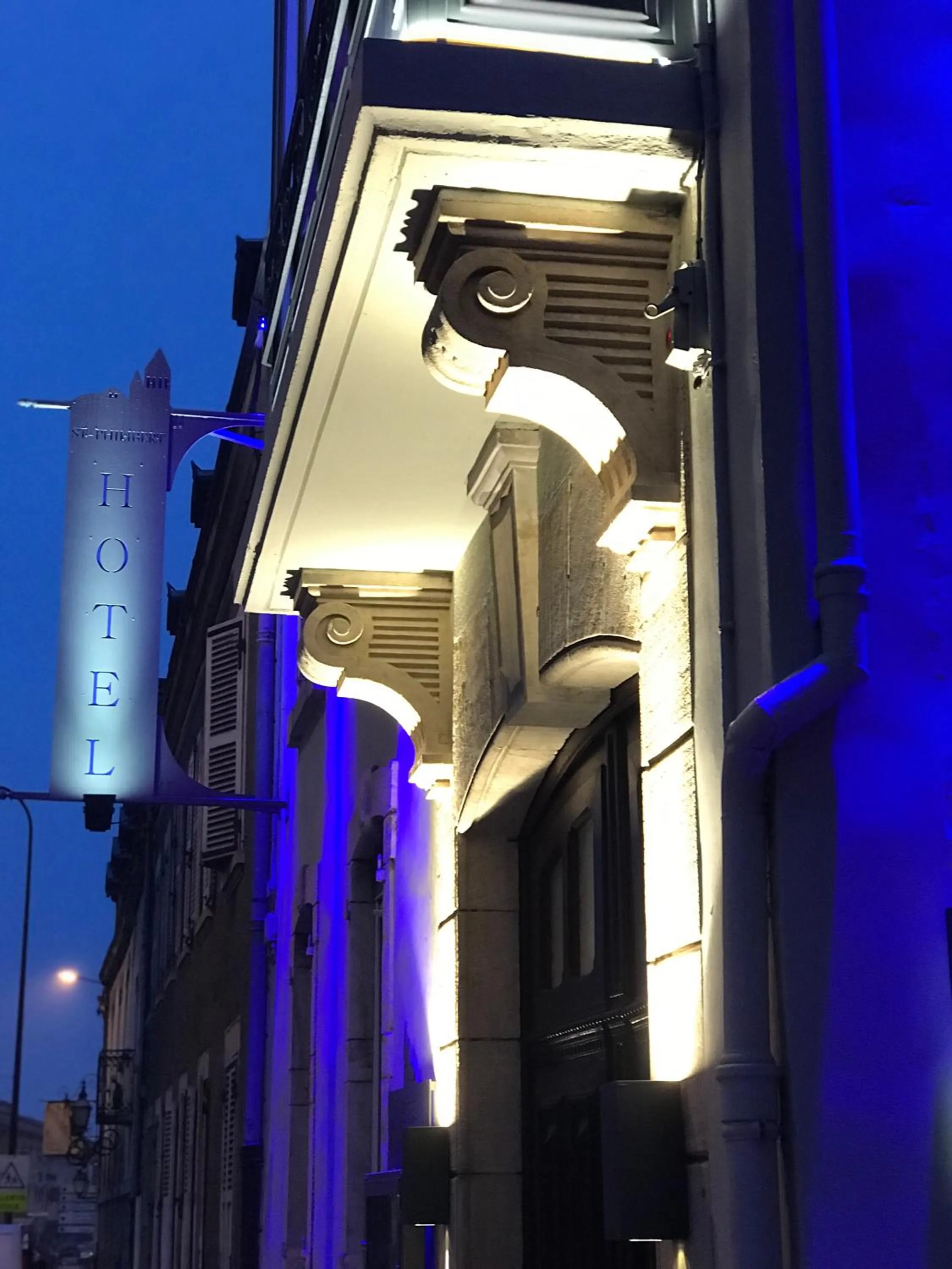 Property building in Hôtel Saint Philibert