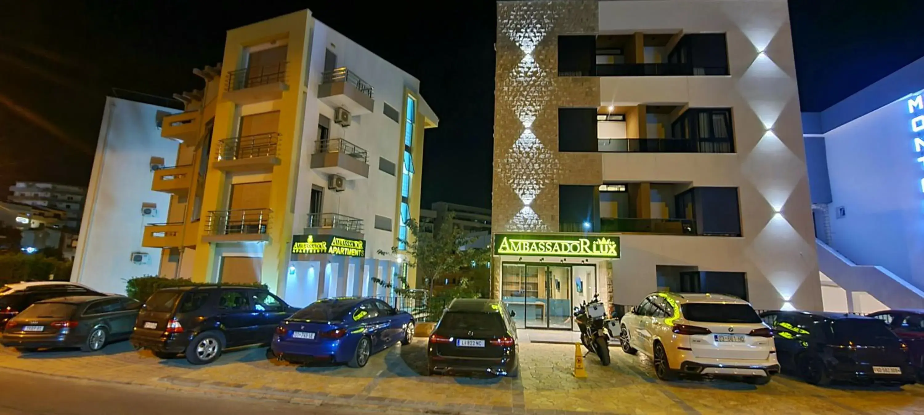 Ambassador & Ambassador Lux Apartments Ambassador & Ambassador Lux Apartments