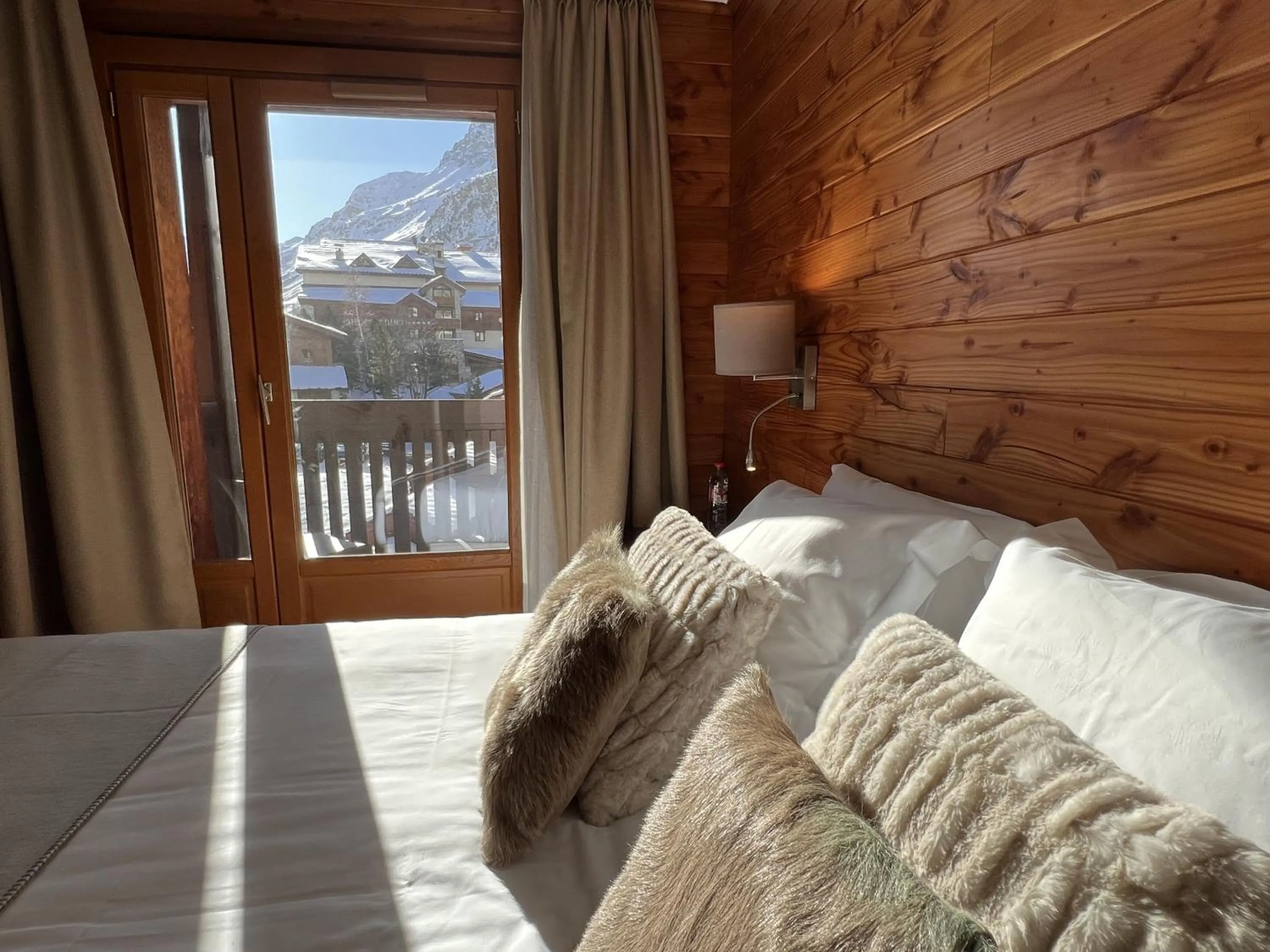 Bed in Everest Hotel