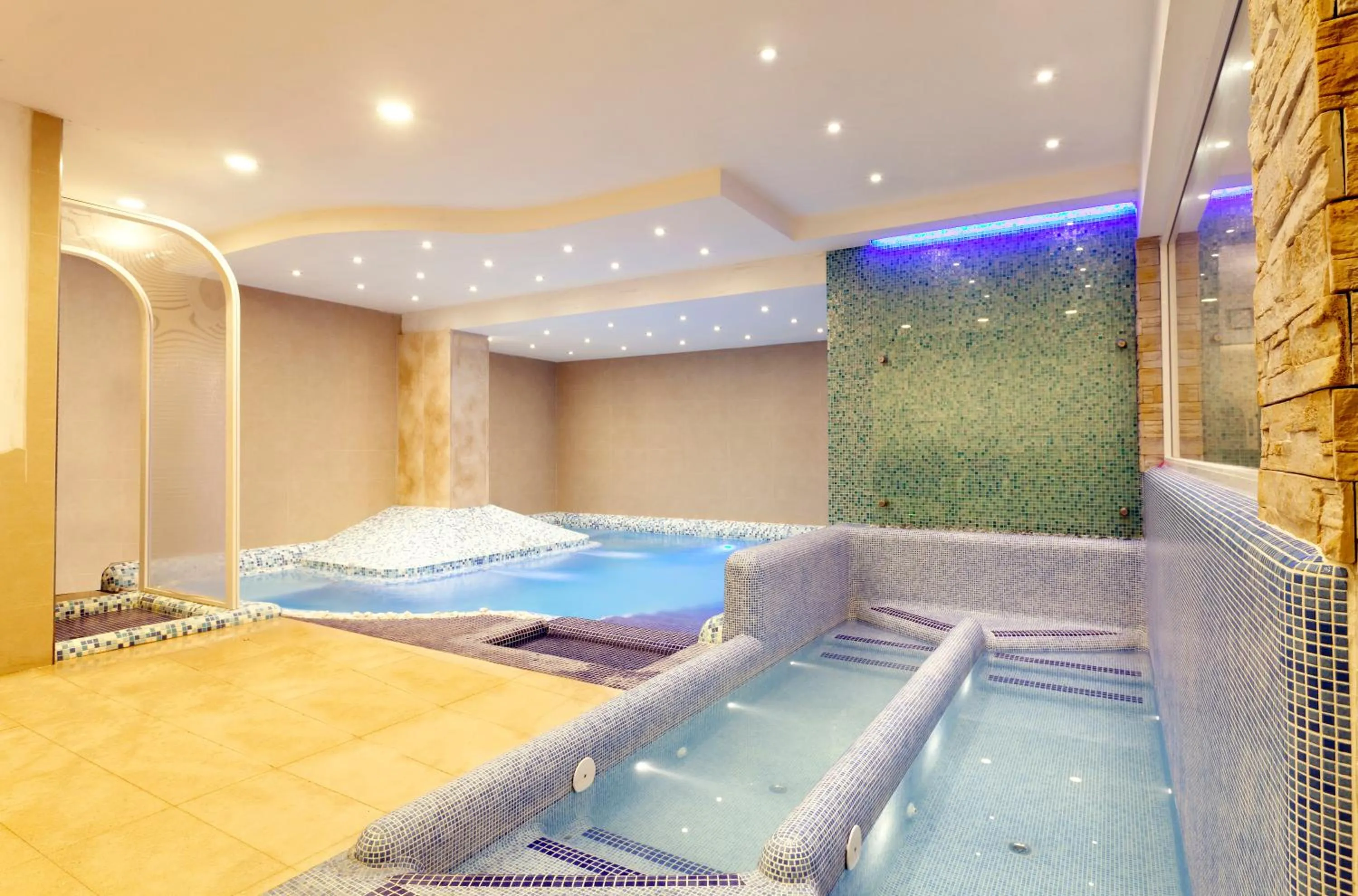 Spa and wellness centre/facilities in Hotel San Valentino Terme