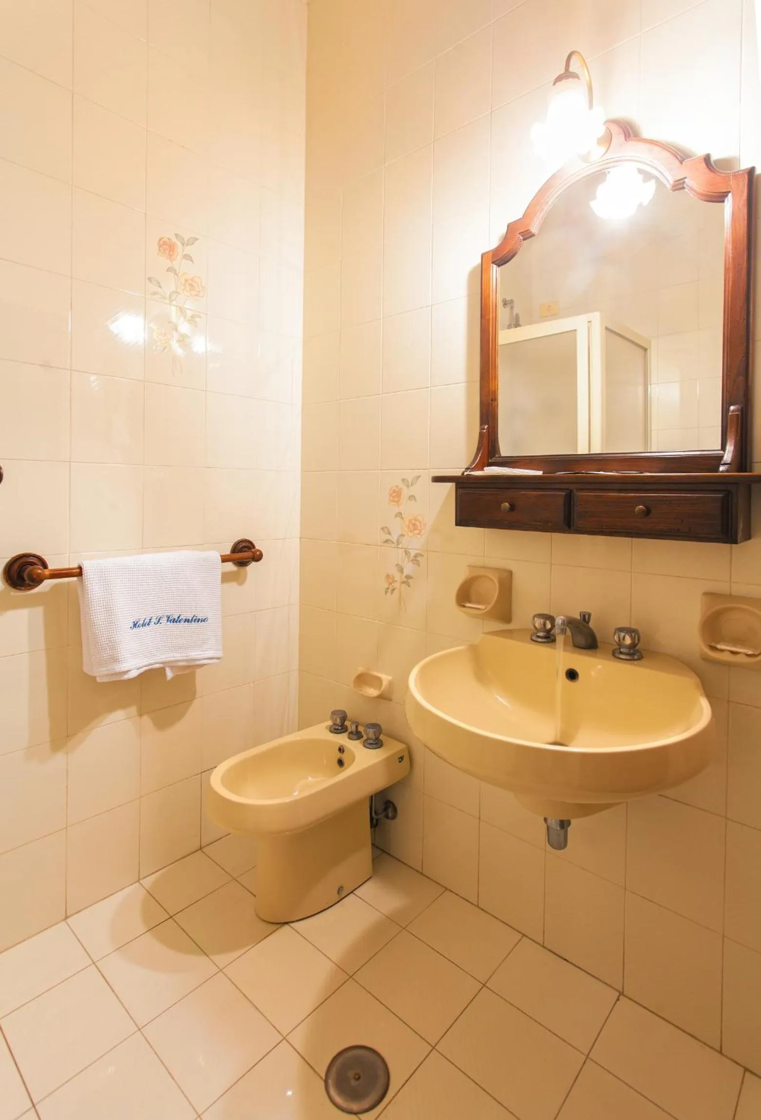 Bathroom in Hotel San Valentino Terme