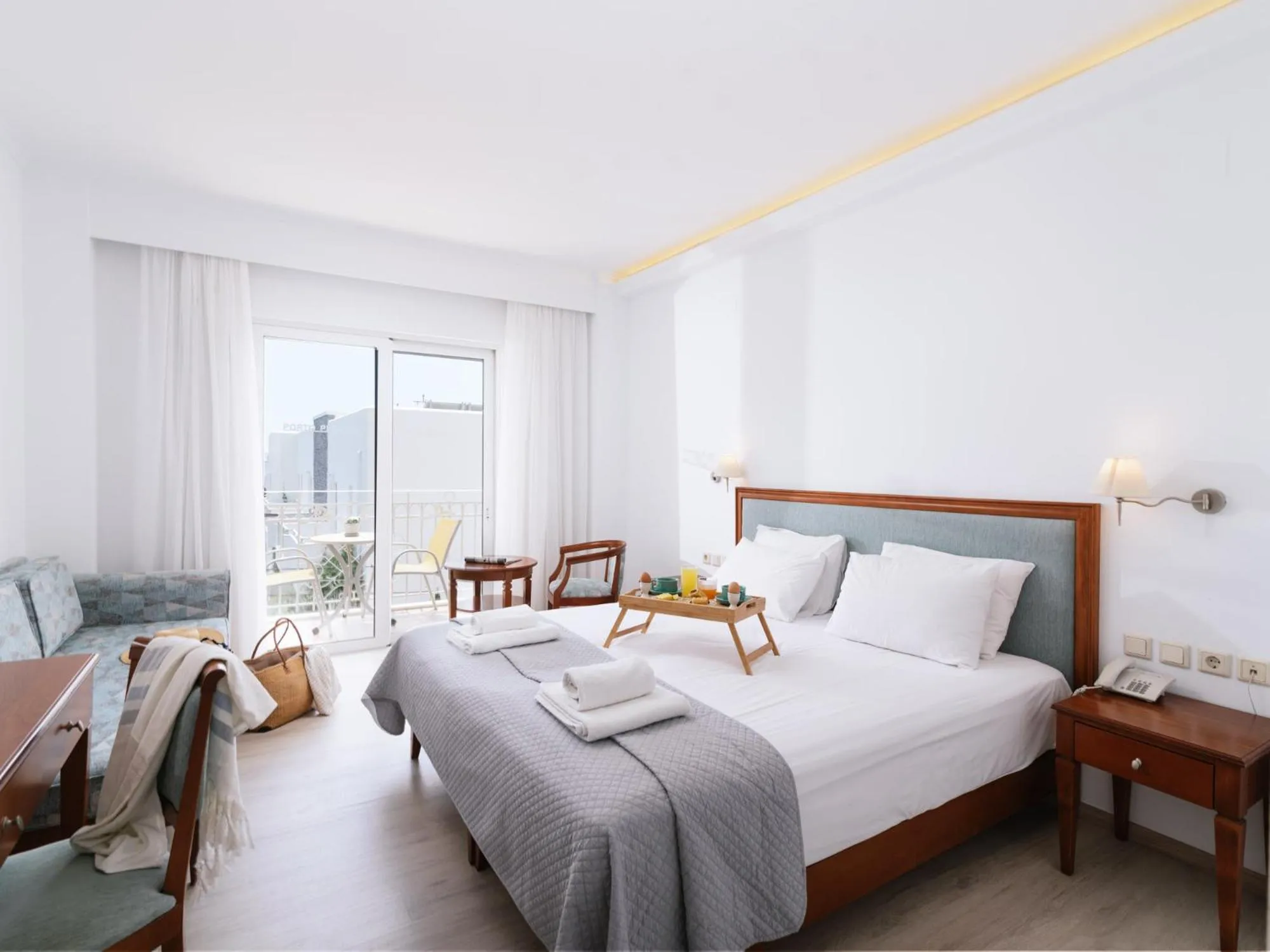 Seating area, Bed in Porto Plakias & Spa