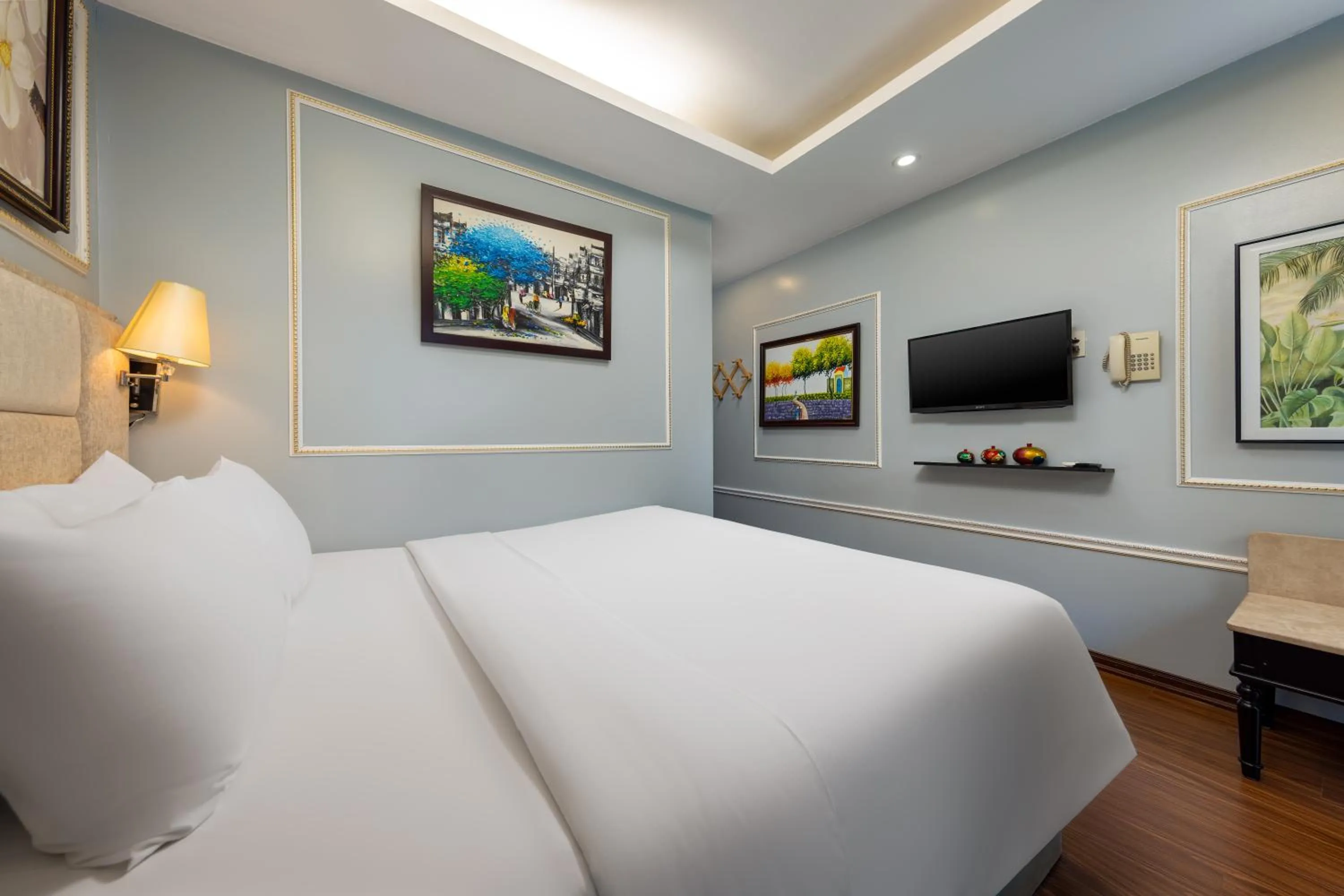 Bedroom, Bed in Golden Legend Boutique Hotel