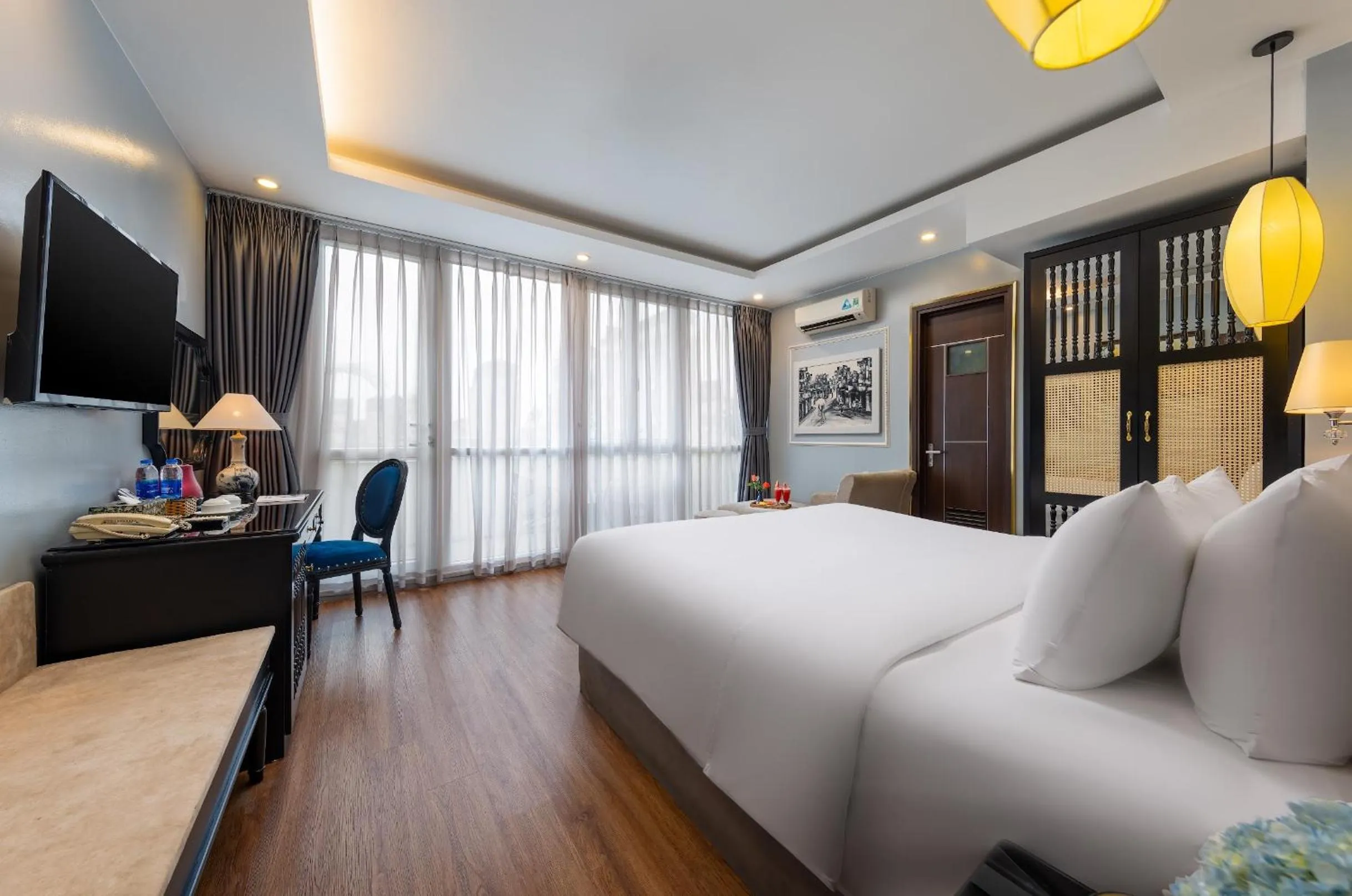 Bedroom, Bed in Golden Legend Boutique Hotel