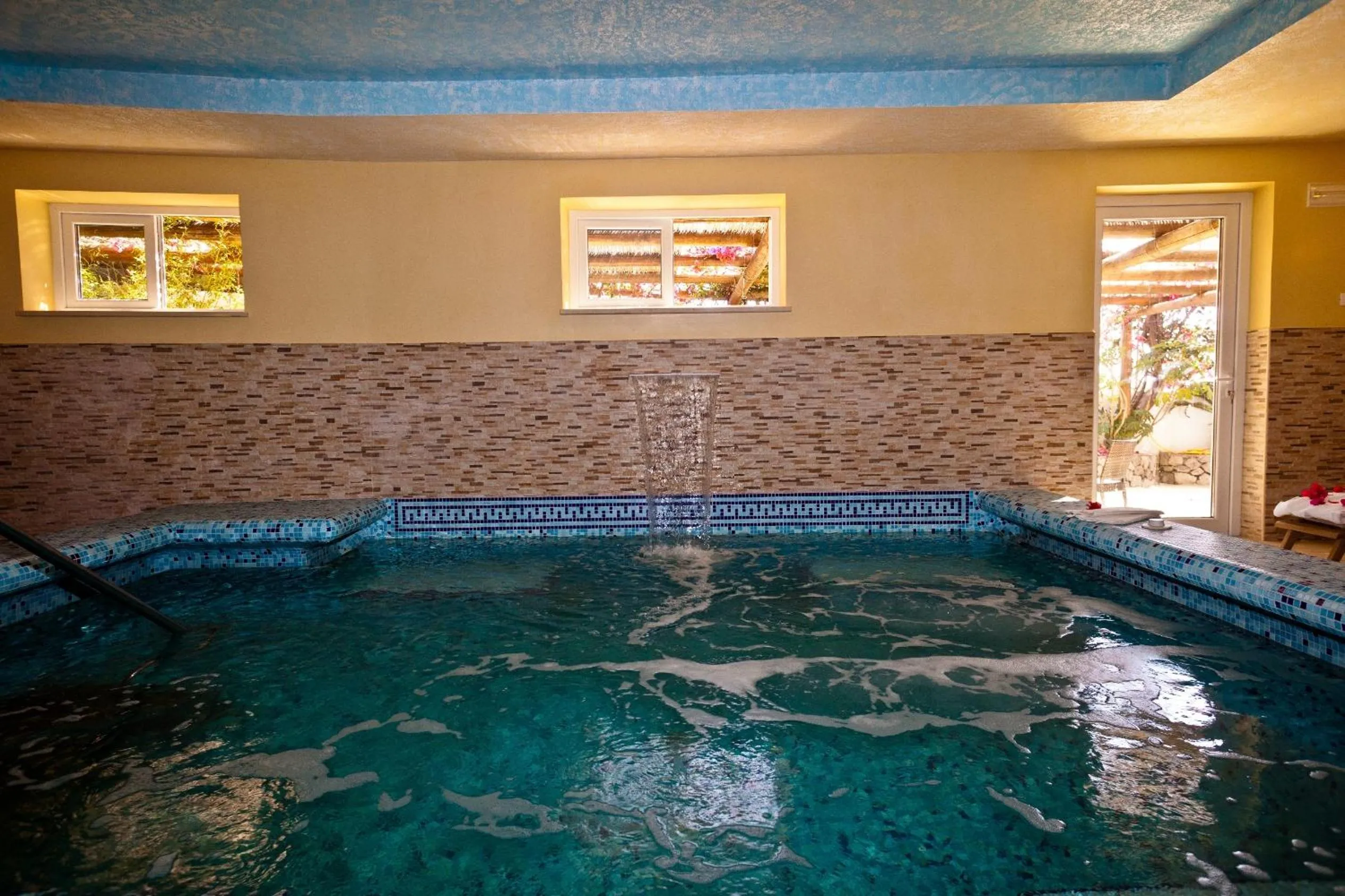 Swimming pool in Hotel Citara