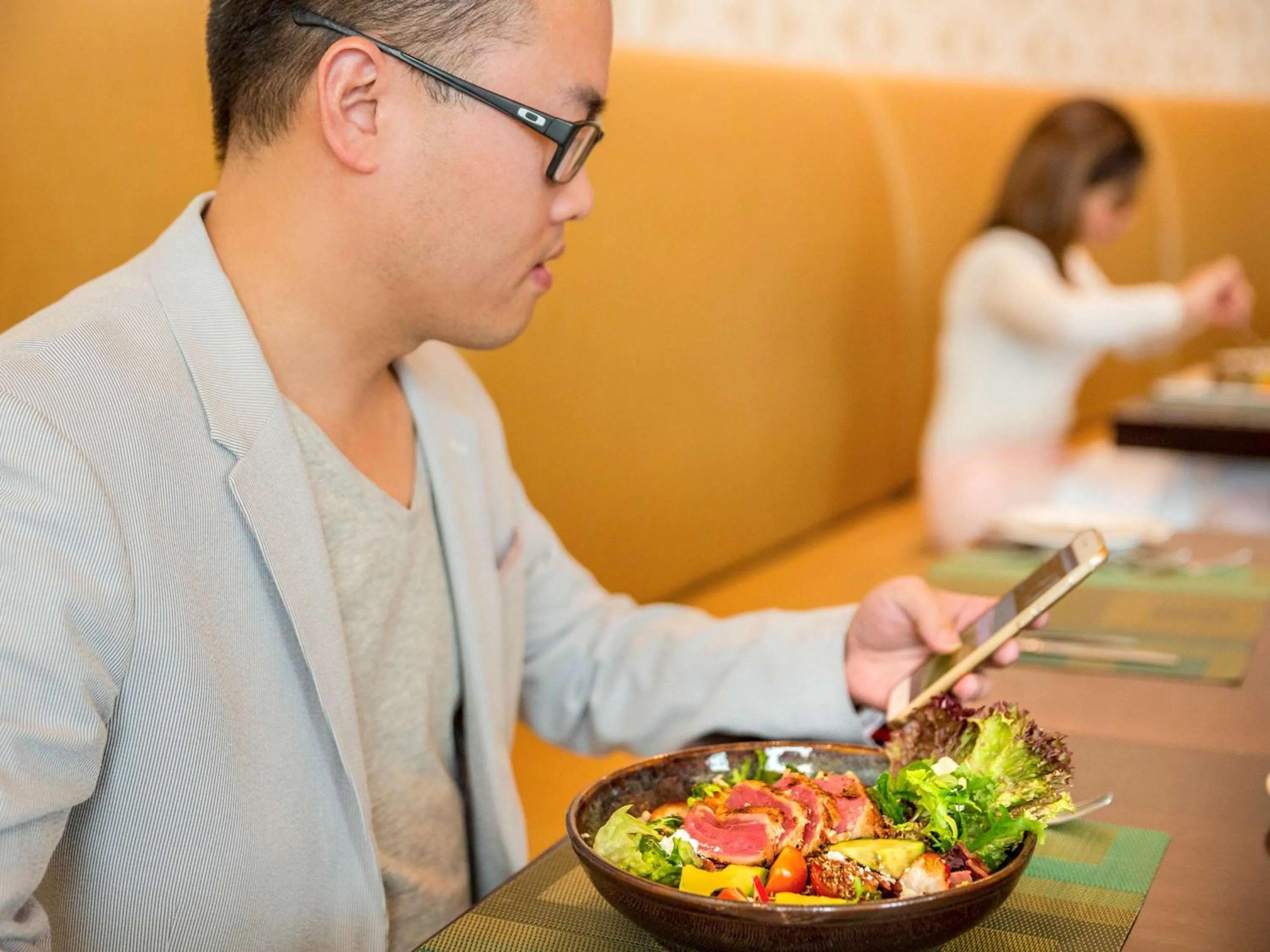 Restaurant/places to eat in Novotel Deira Creekside Dubai