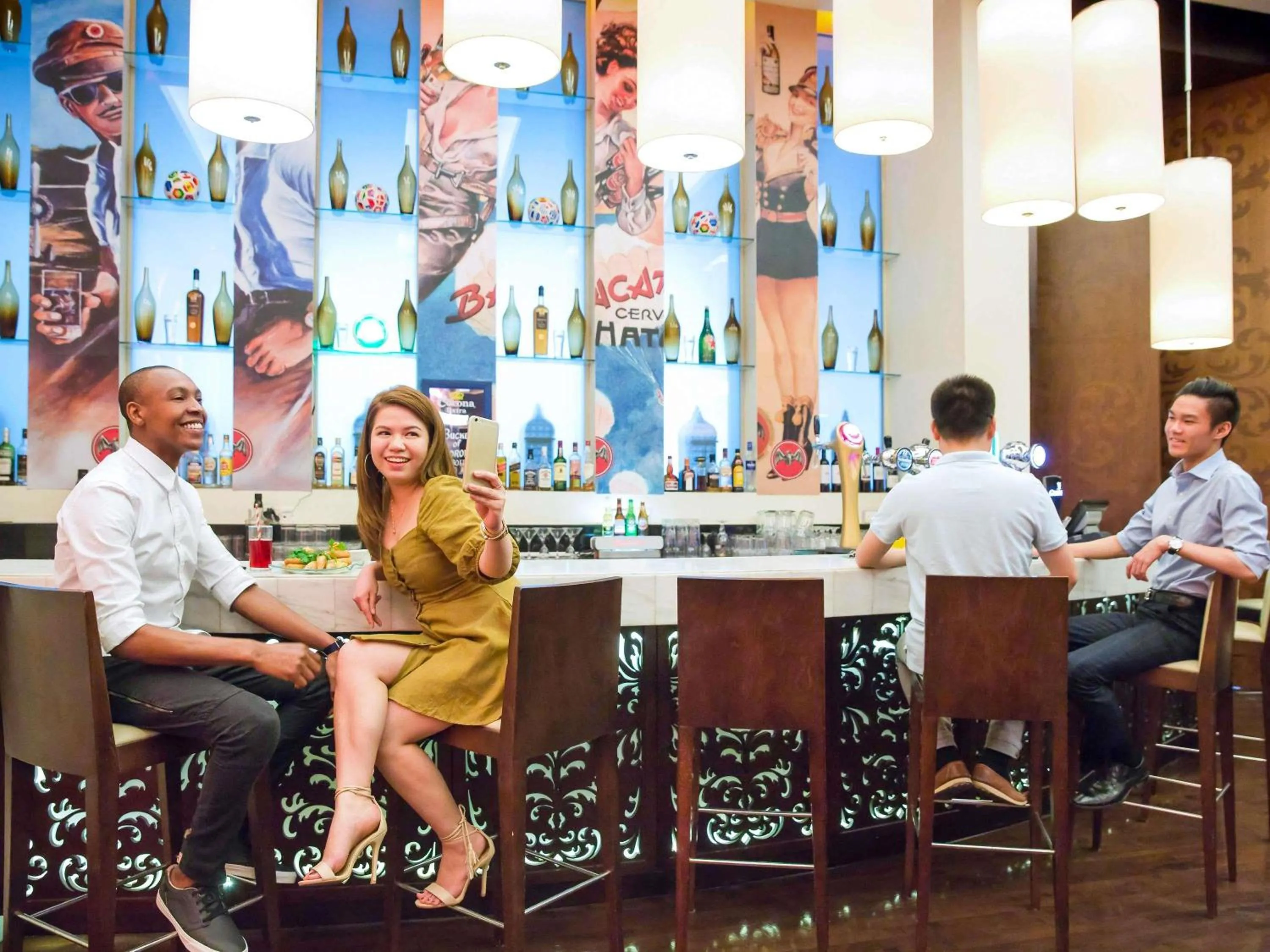 Lounge or bar in Novotel Deira Creekside Dubai