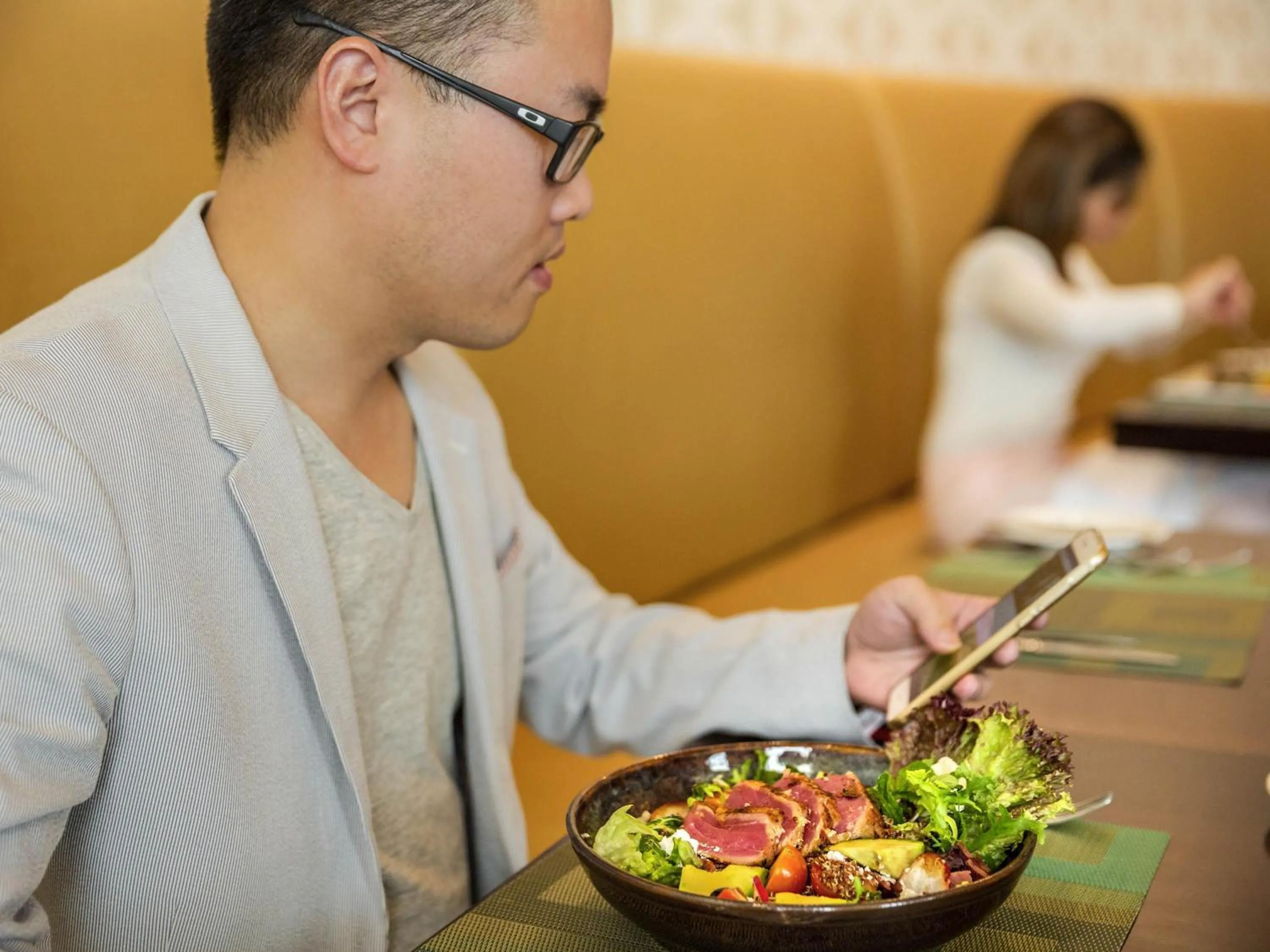 Restaurant/places to eat in Novotel Deira Creekside Dubai