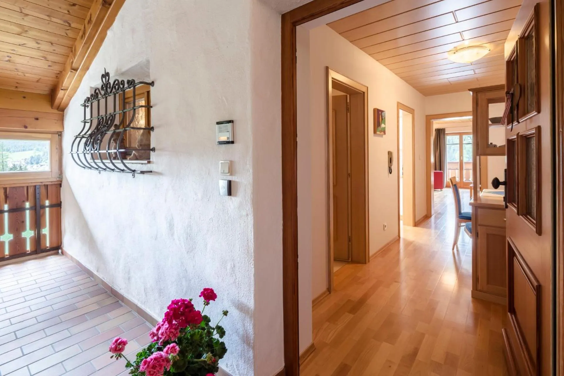 Facade/entrance in Am Rainell Hof