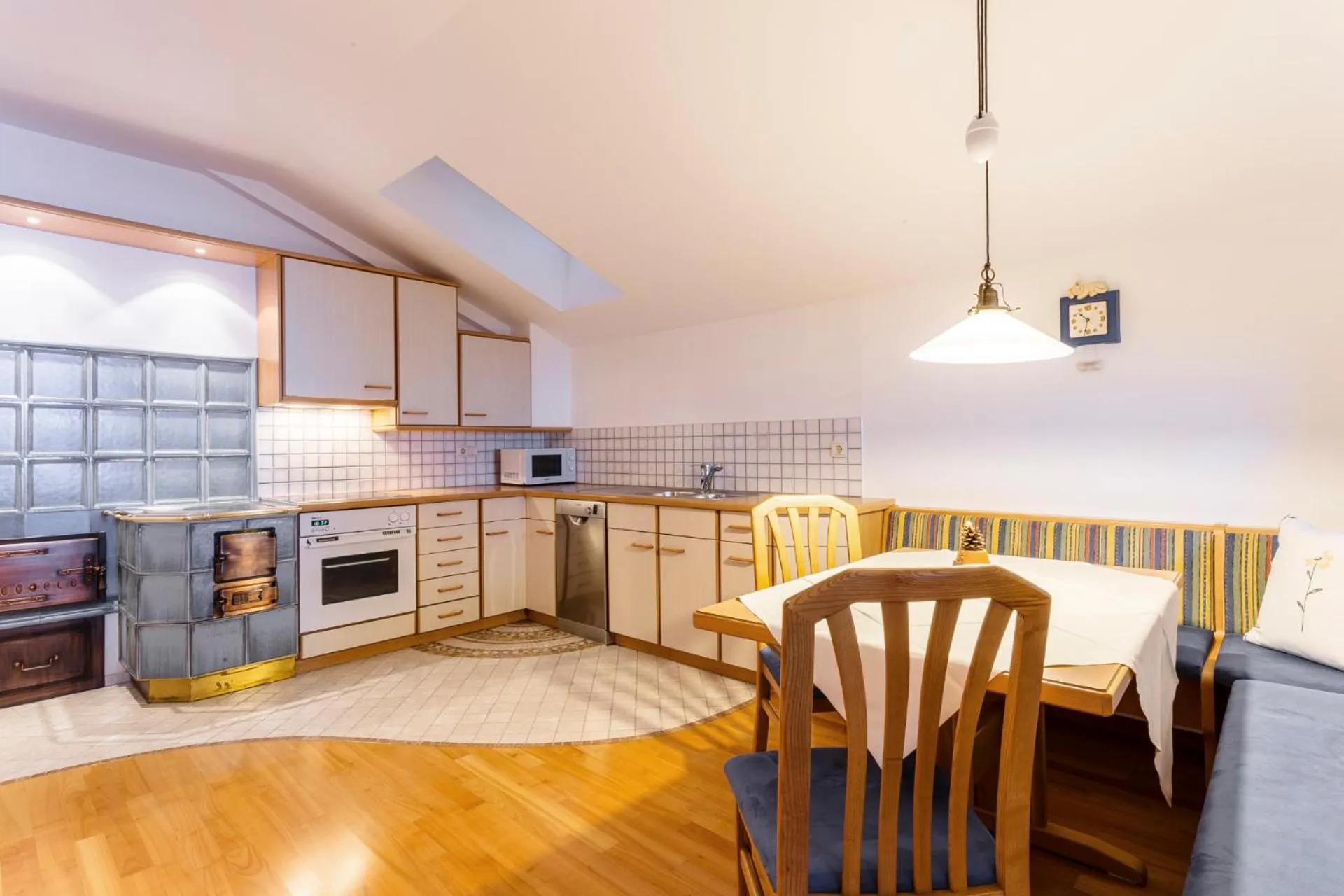 Kitchen or kitchenette in Am Rainell Hof