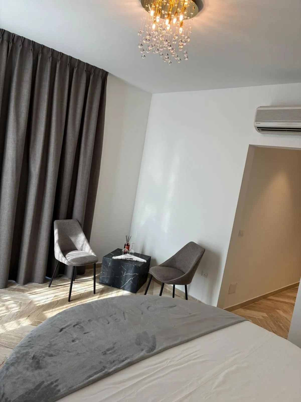 Bed in Hotel Ristorante Casa Rossa