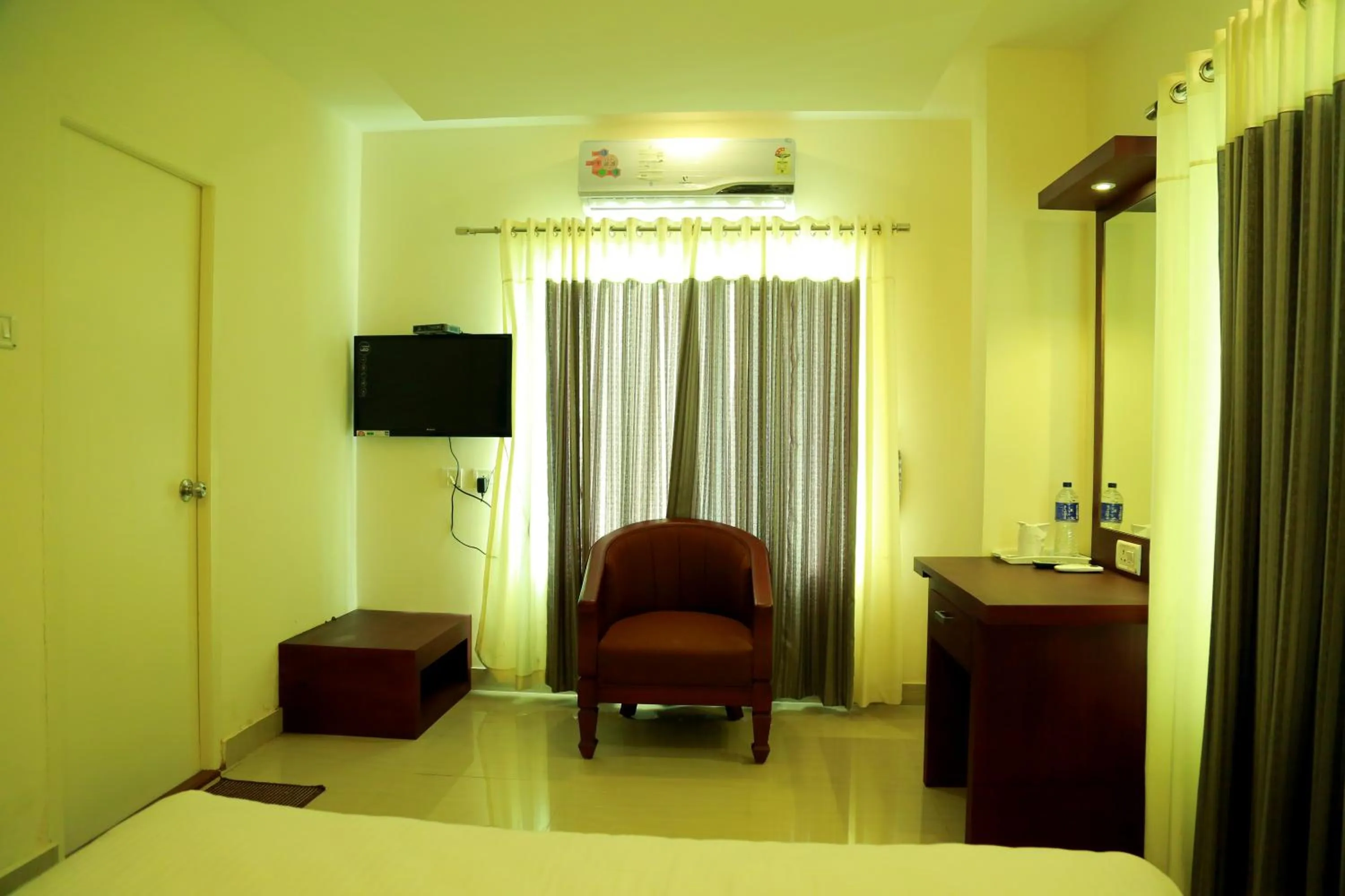 Bed in Hotel Horizon International