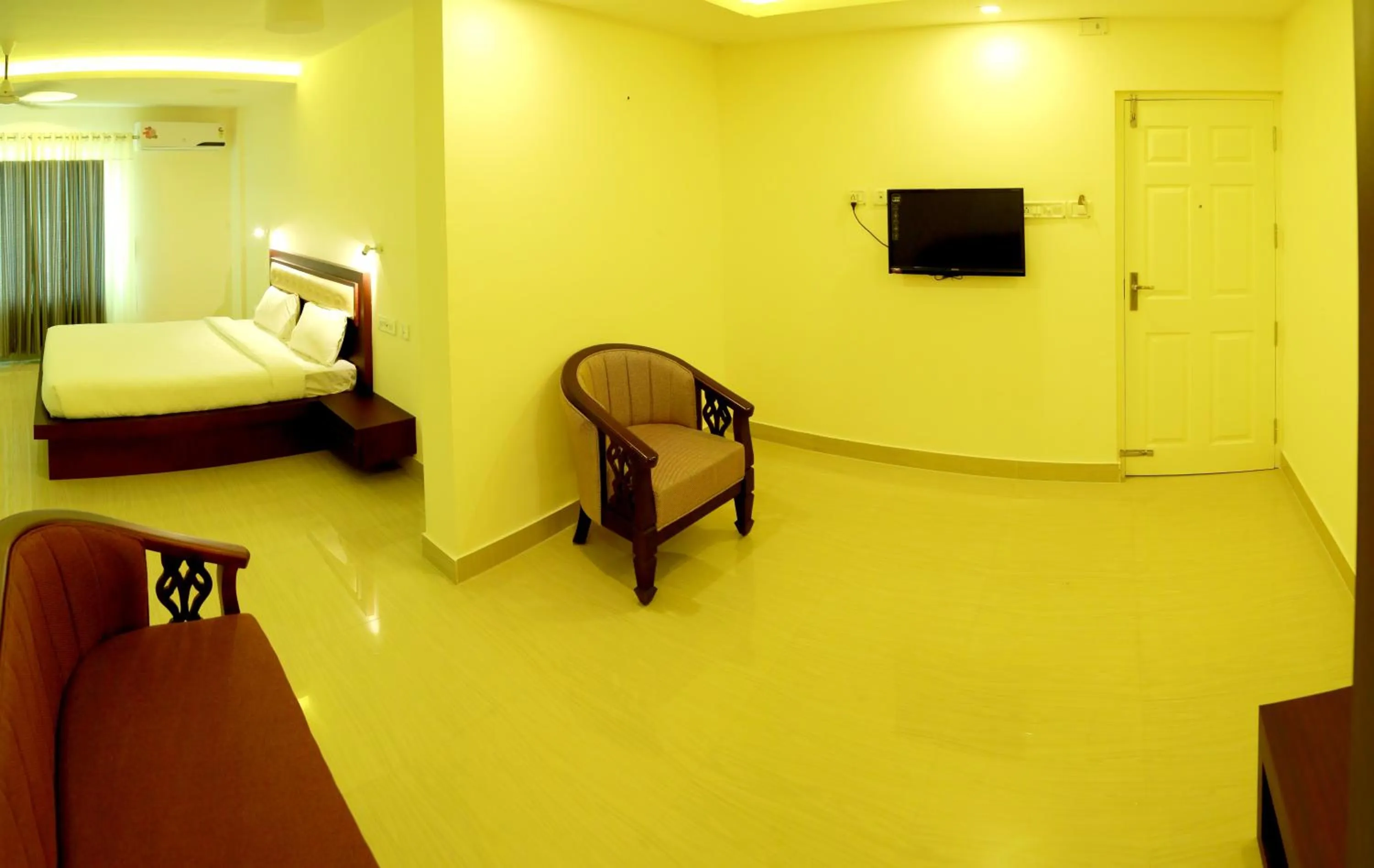 Bed in Hotel Horizon International