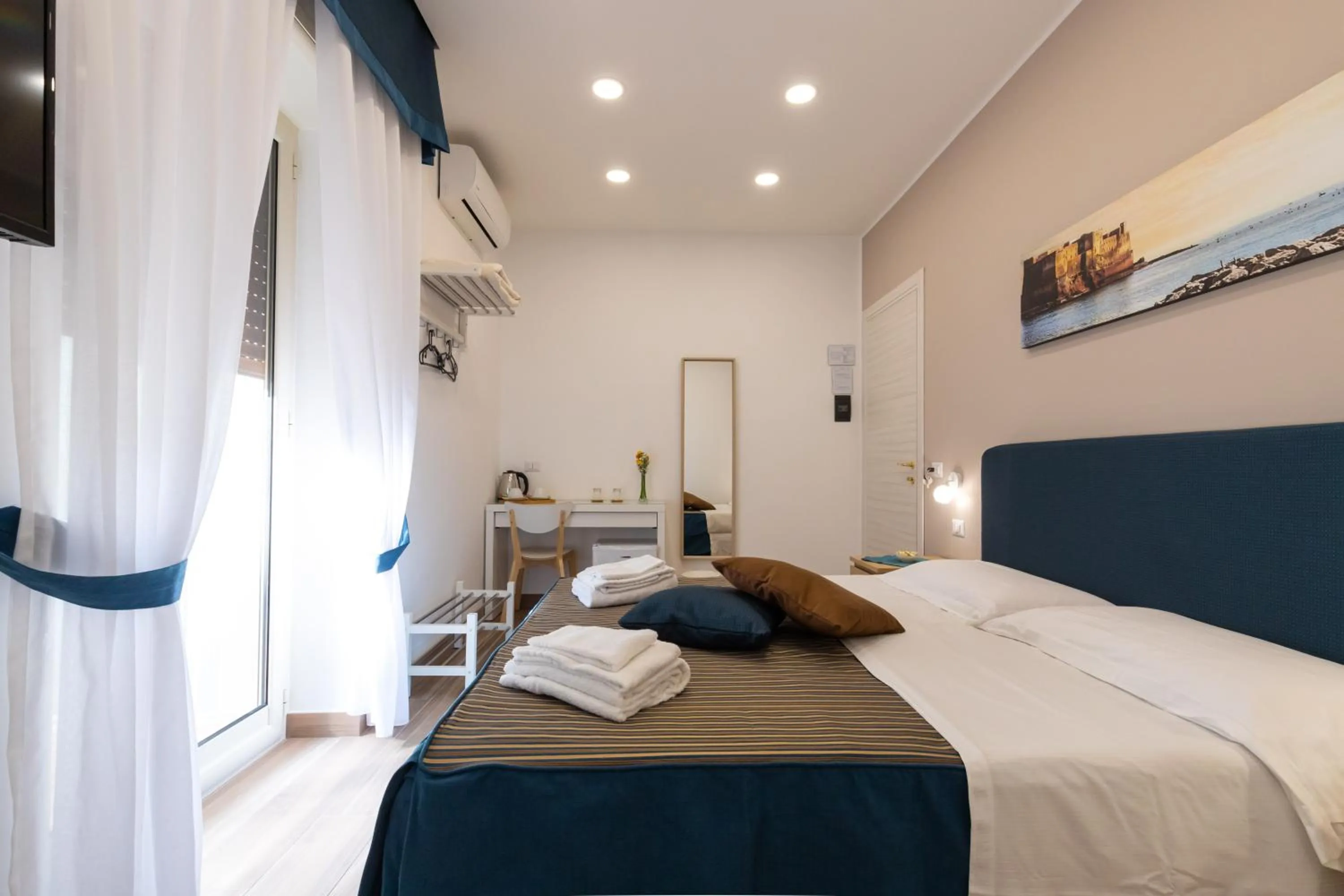 Bedroom, Bed in Napolilive B&B