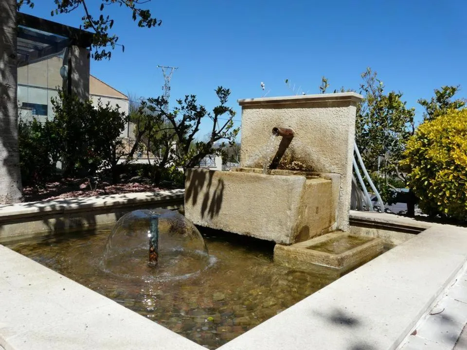 Property building in Hotel Restaurante El Tollo