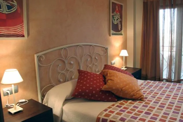 Decorative detail, Bed in Hotel Restaurante El Tollo