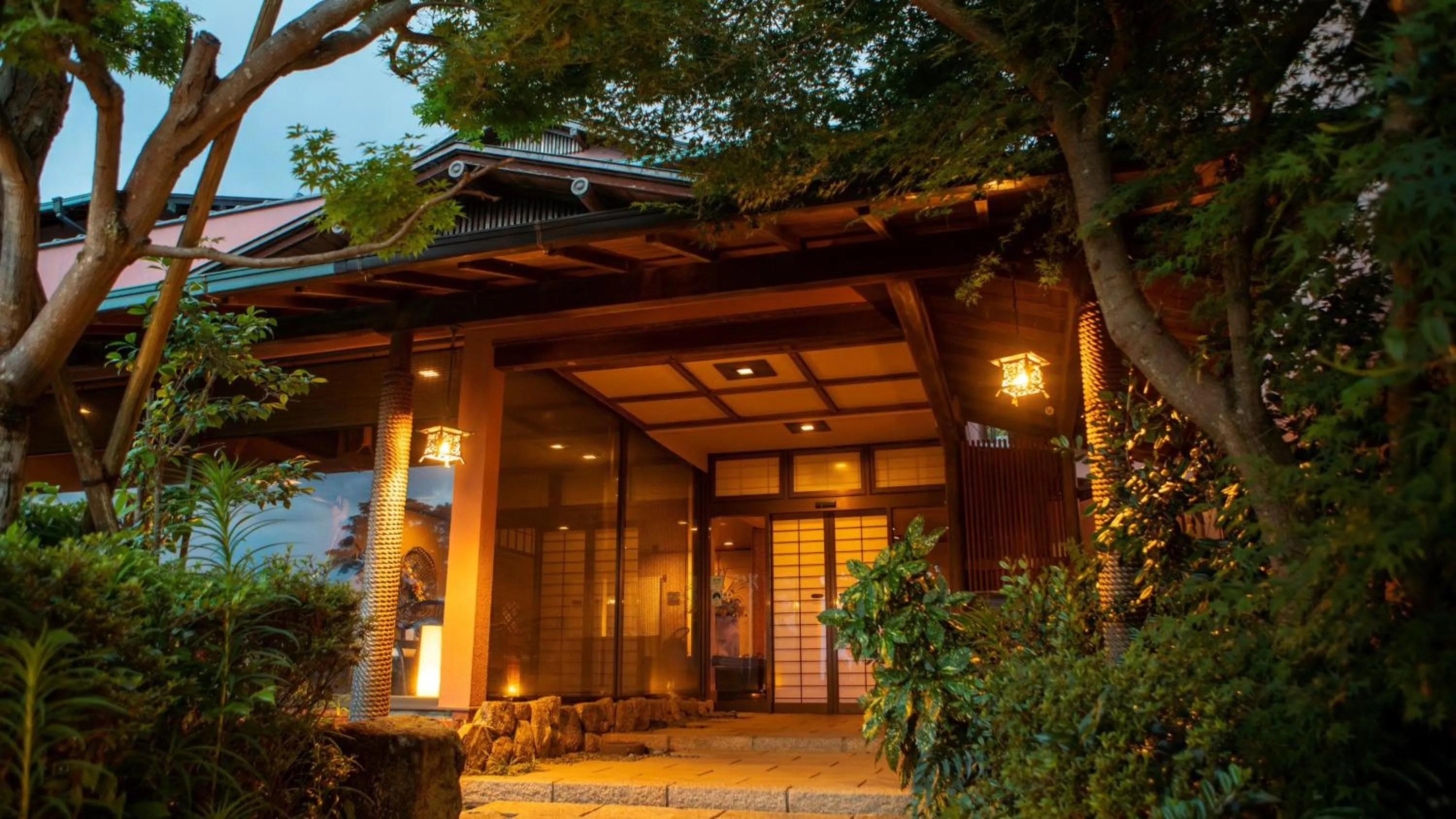 Property building in Omoideno Jinde