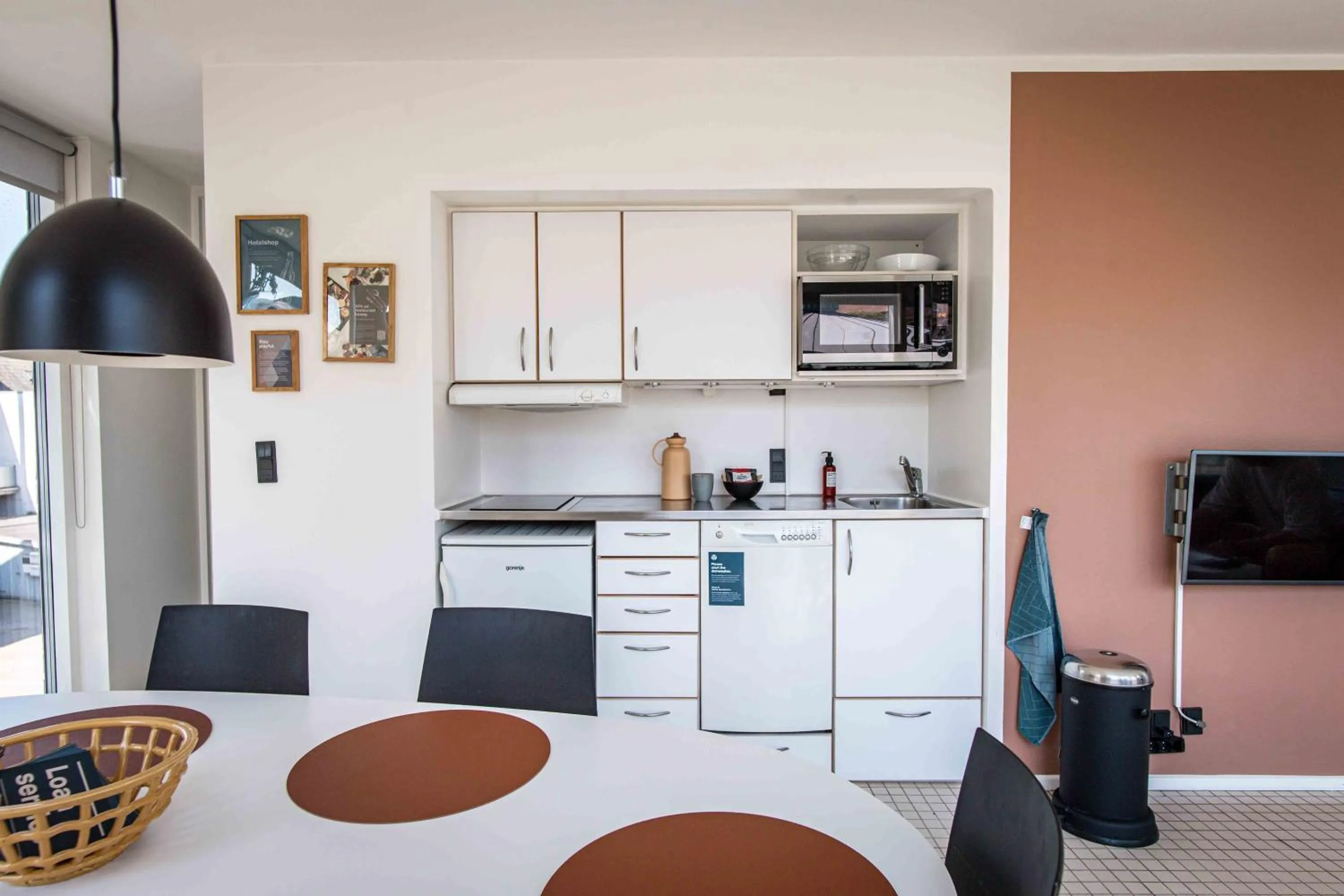 Kitchen or kitchenette in Kolding Hotel Apartments