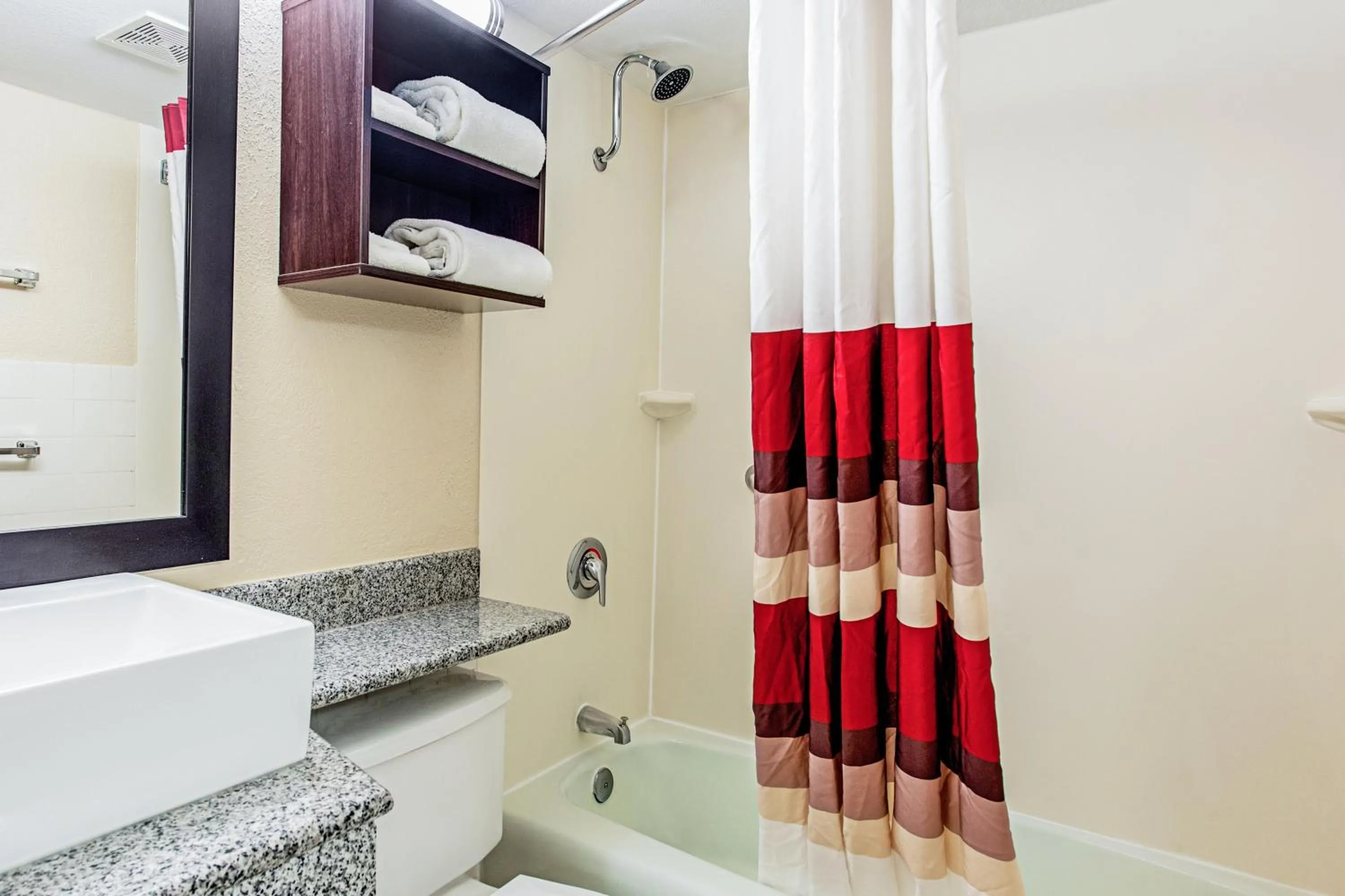 Bathroom in Red Roof Inn PLUS+ Wichita East