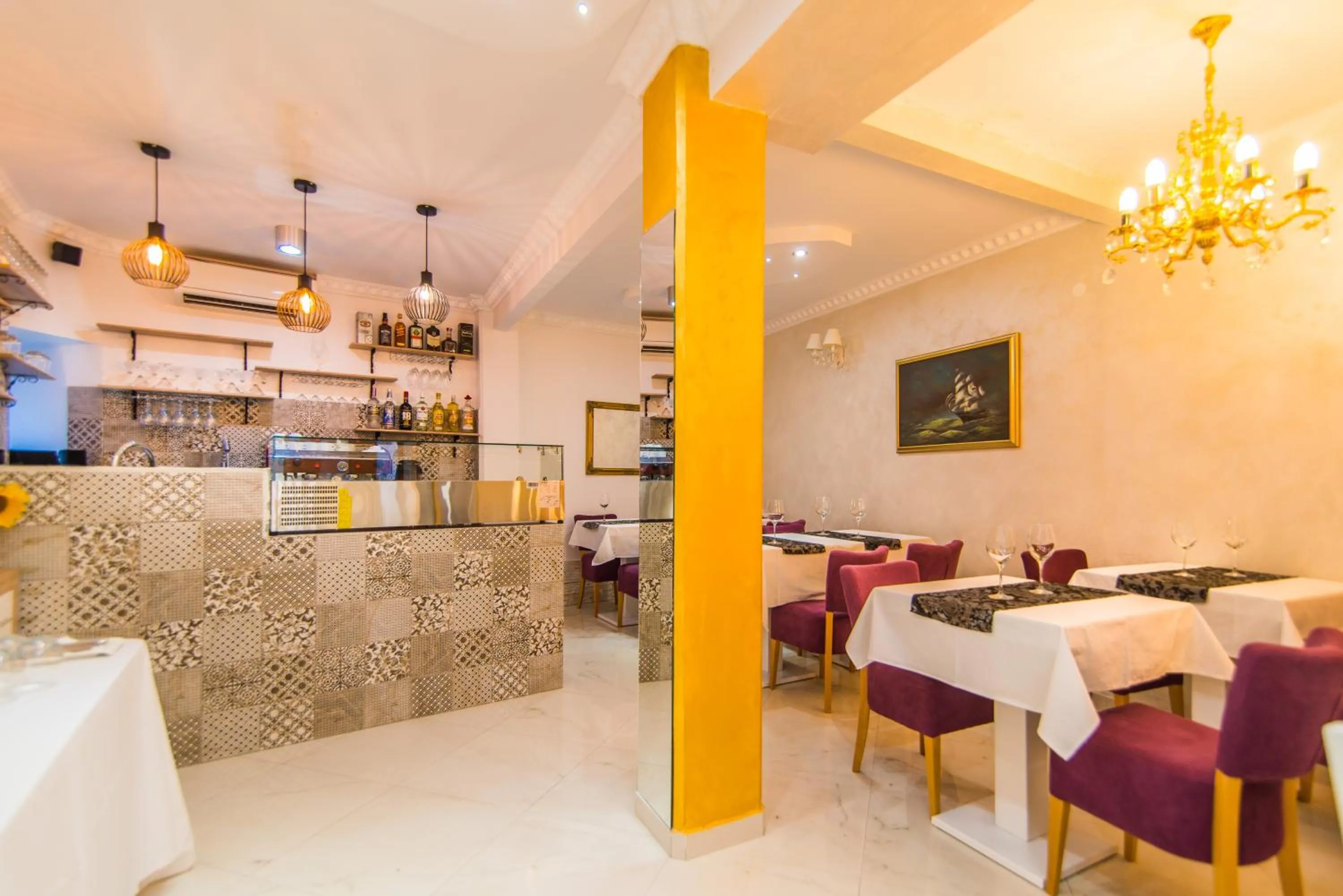 Restaurant/places to eat in Bella Natka Bed and Breakfast