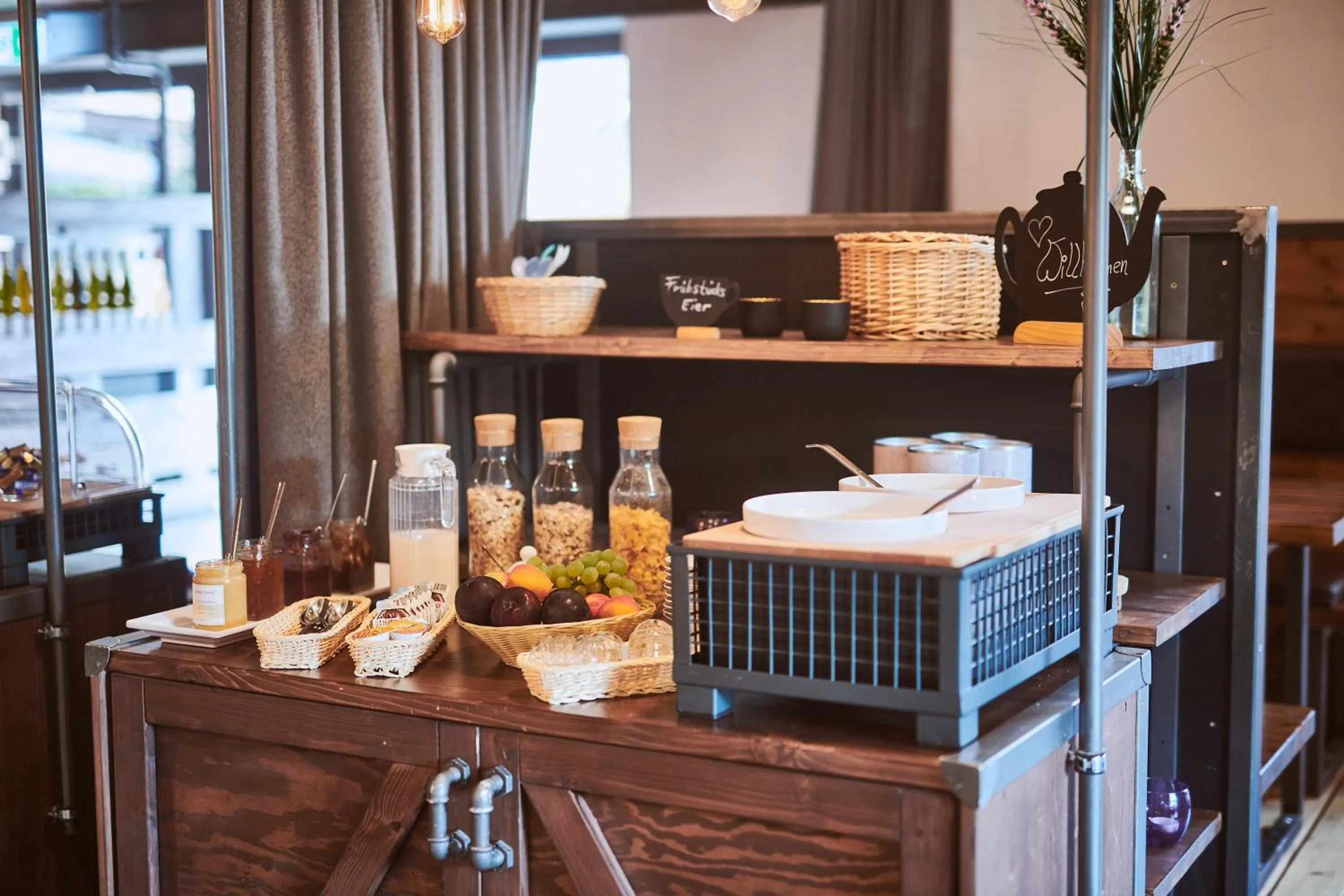 Restaurant/places to eat in Gutshotel Baron Knyphausen