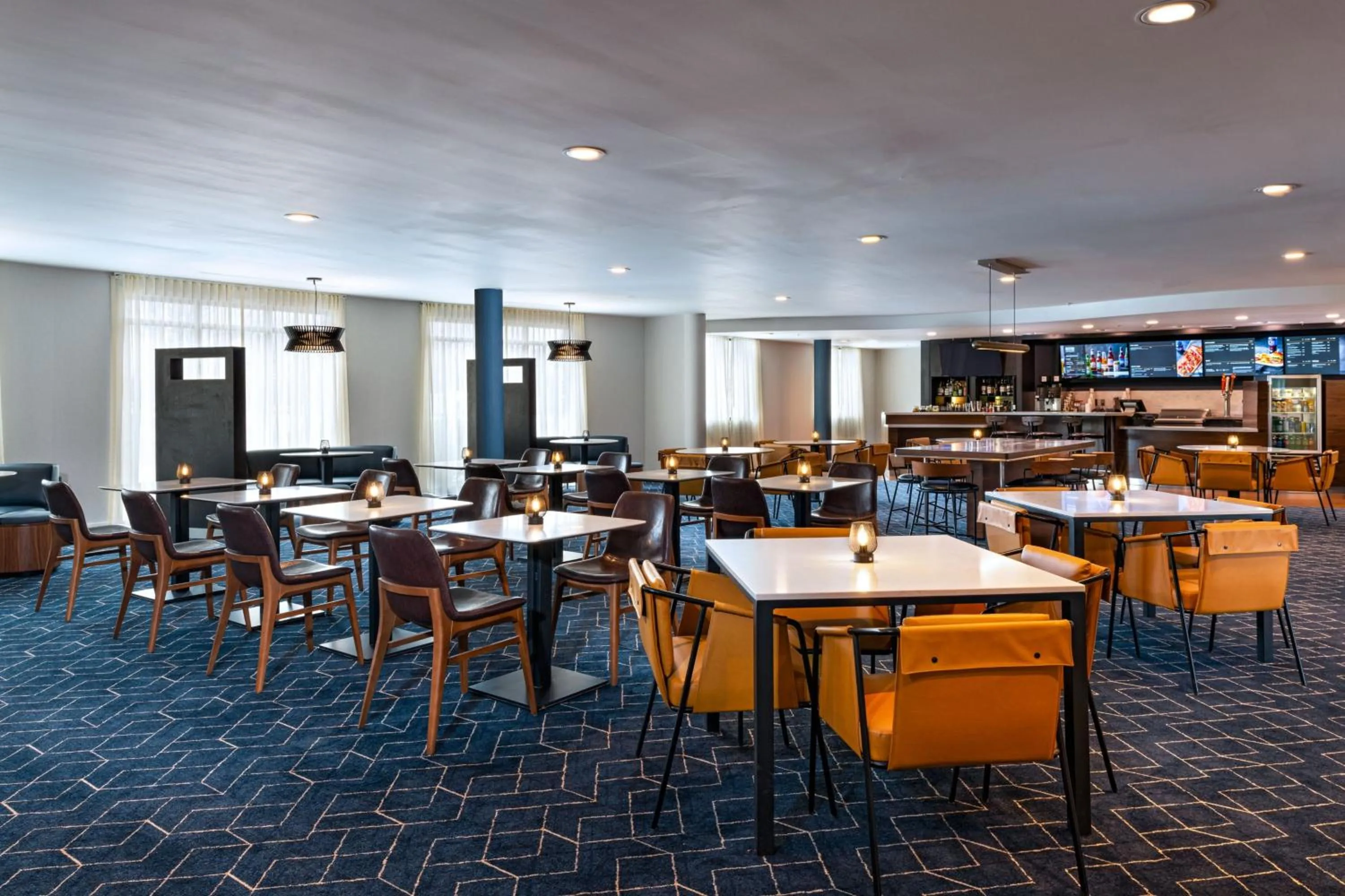 Restaurant/places to eat in Courtyard by Marriott Boise West/Meridian