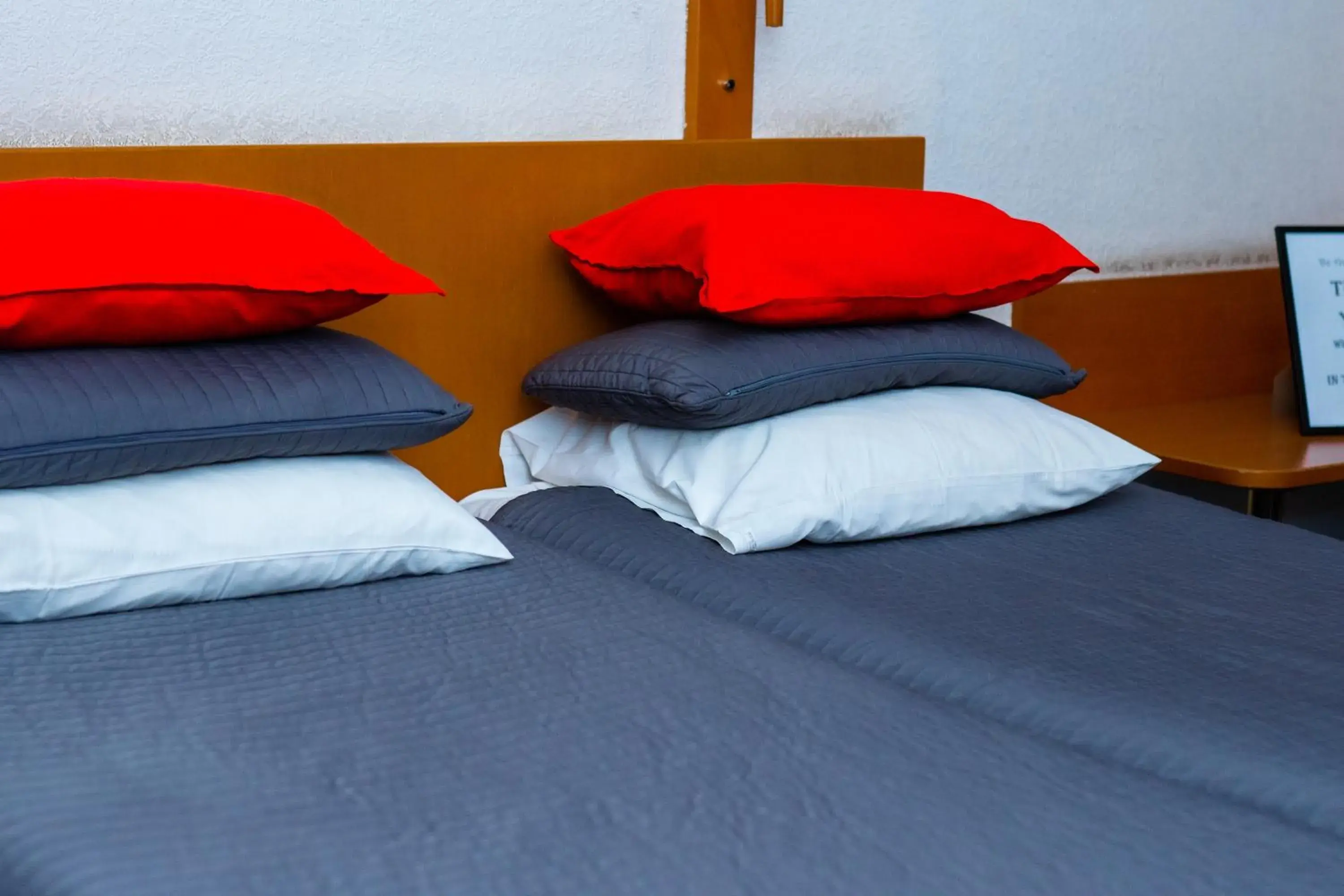 Twin Room in Hotel Professor Leuven Centrum Twin Room in Hotel Professor Leuven Centrum