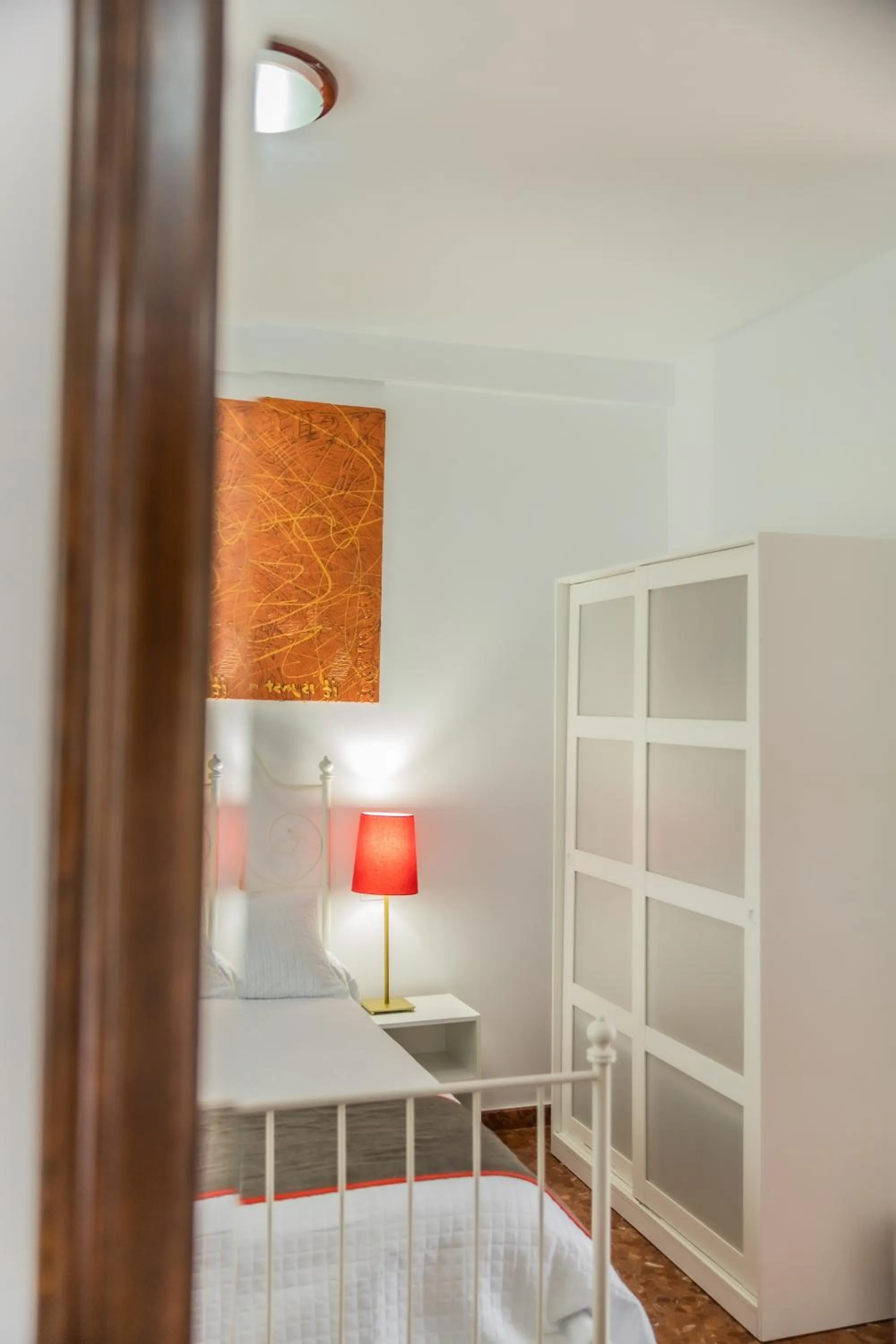 wardrobe, Bed in Hotel Las Errizas by Vivere Stays