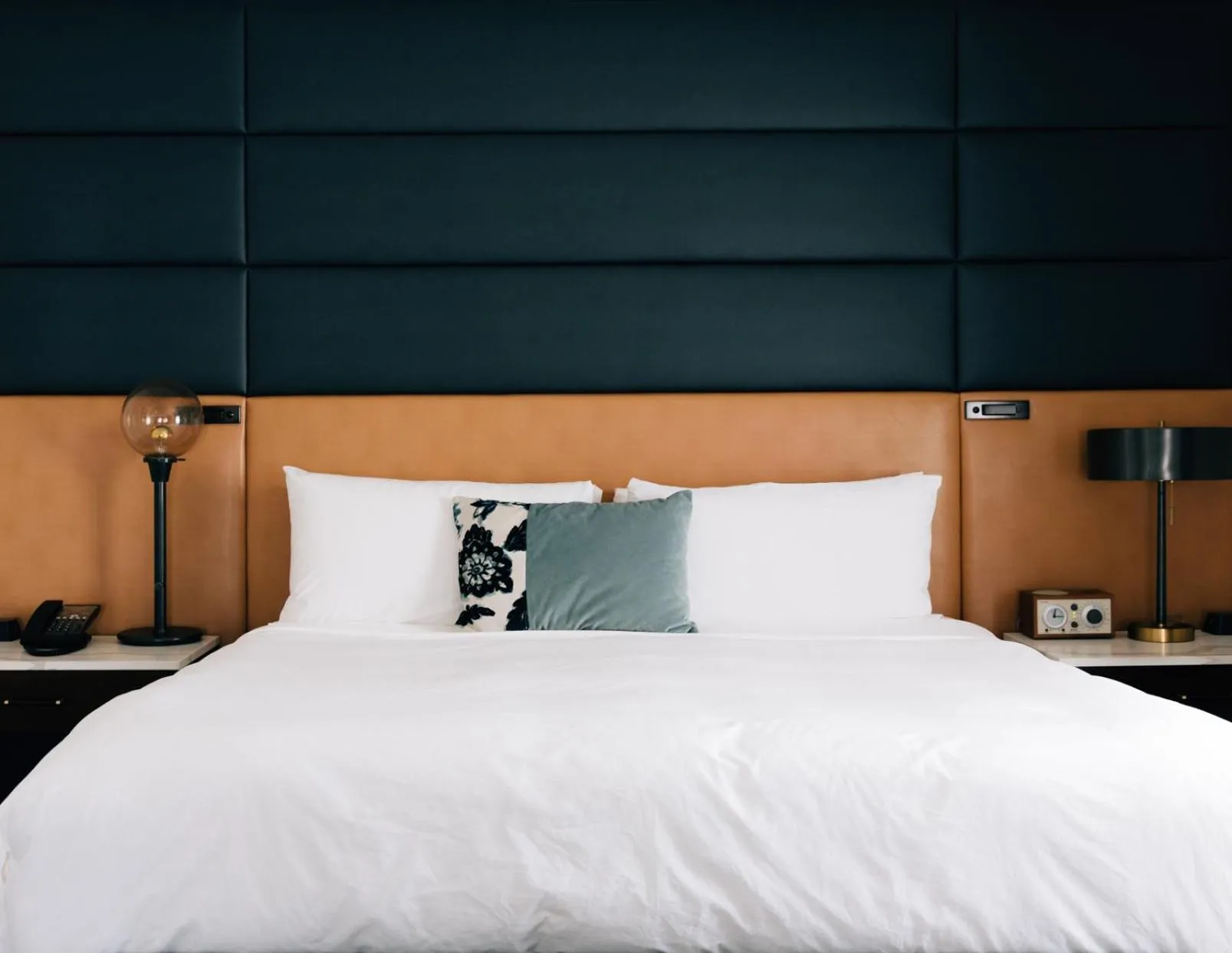 Bed in Hotel Theodore Seattle Downtown, Tapestry by Hilton