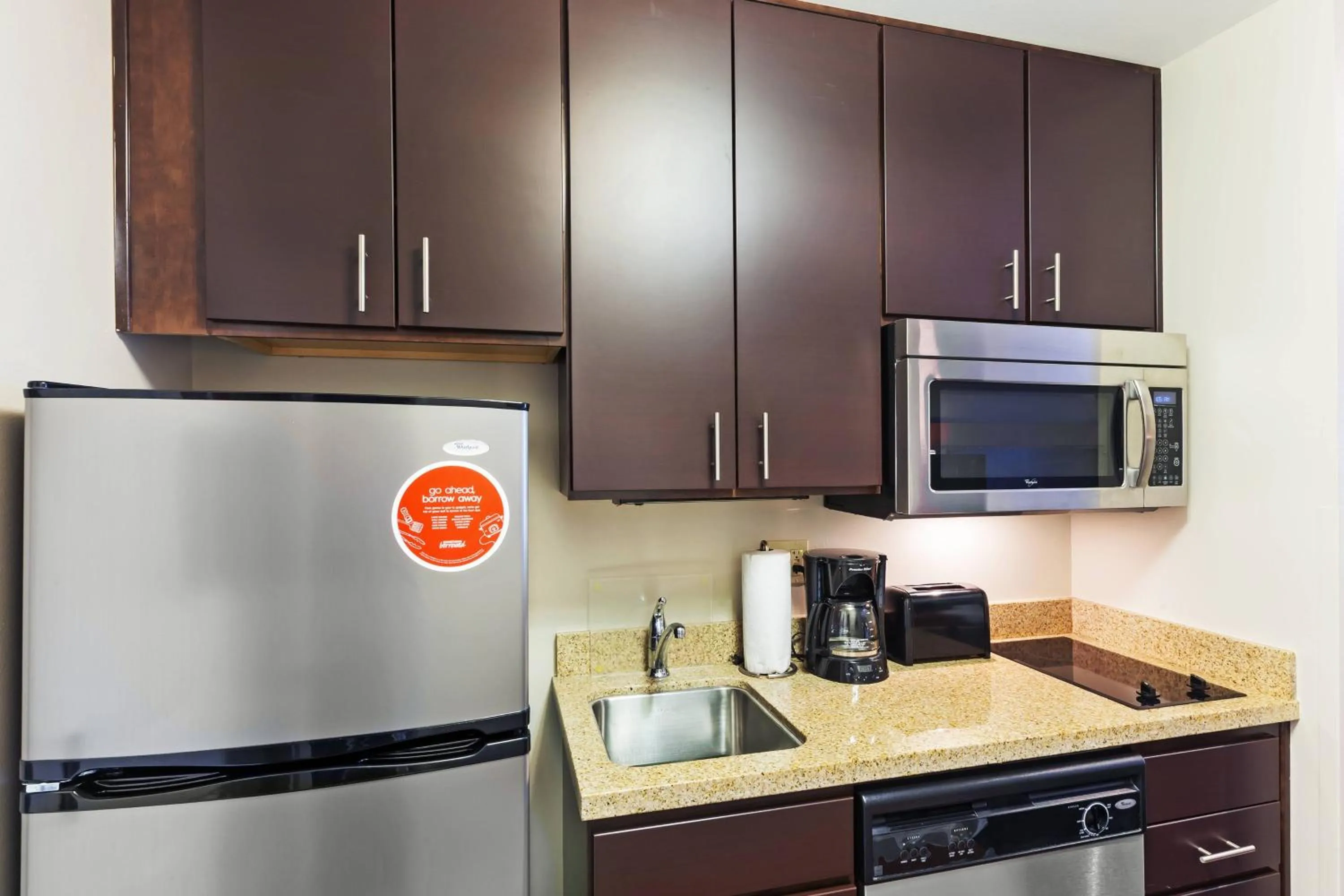 Kitchen or kitchenette in TownePlace Suites by Marriott Tulsa North/Owasso