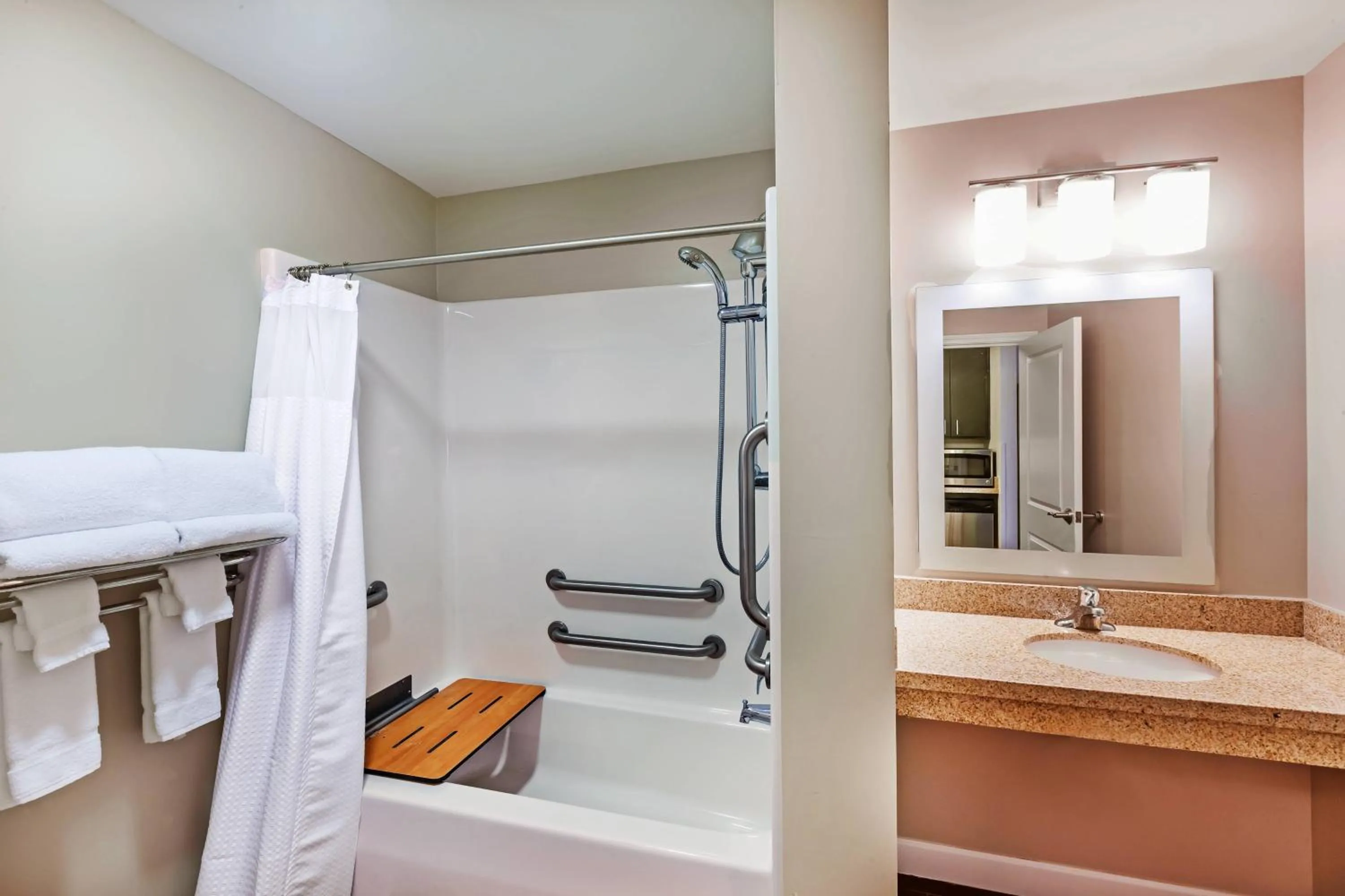 Bathroom in TownePlace Suites by Marriott Tulsa North/Owasso